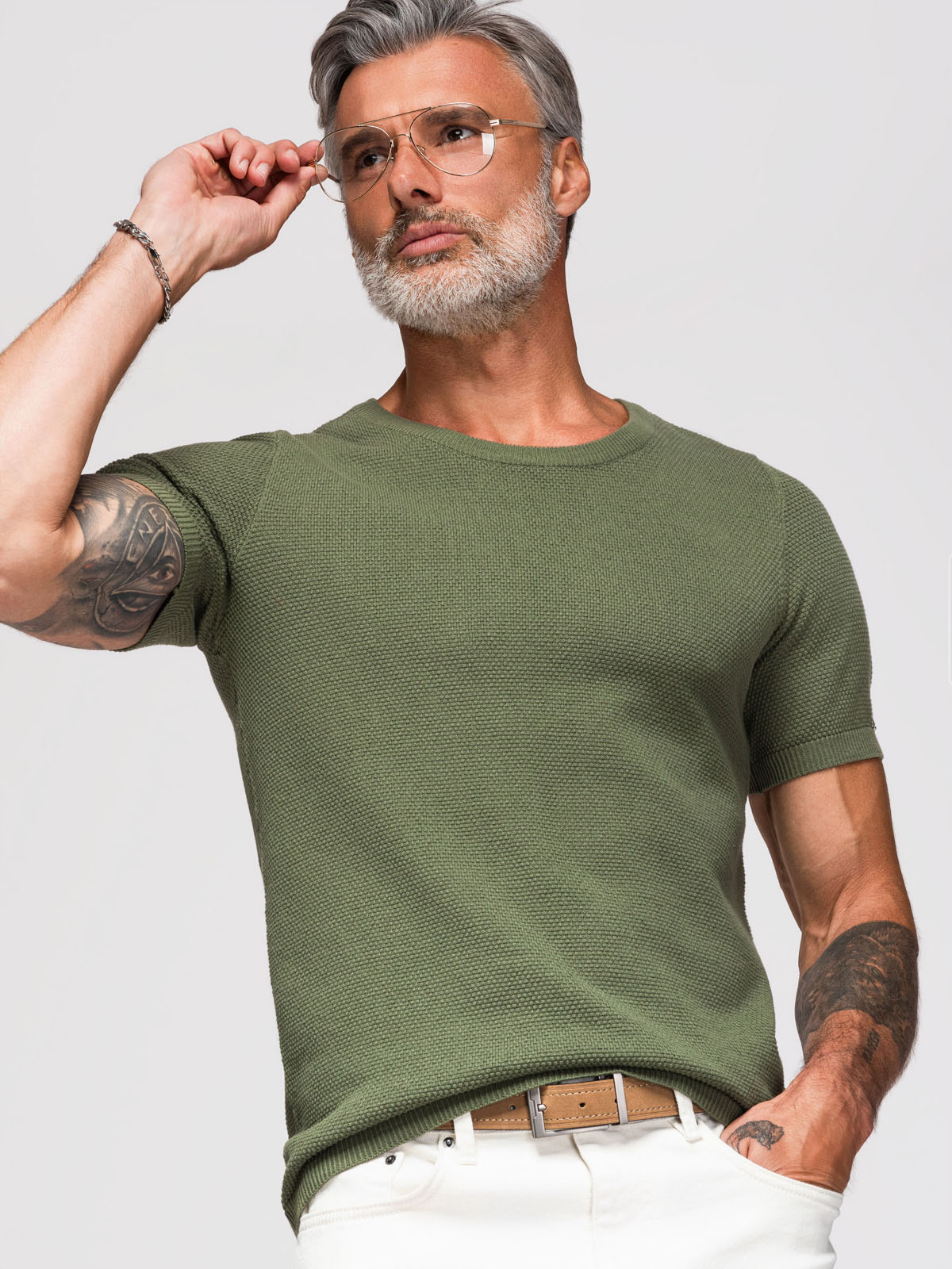 Ombre Men's knitted t-shirt with fine texture - olive
