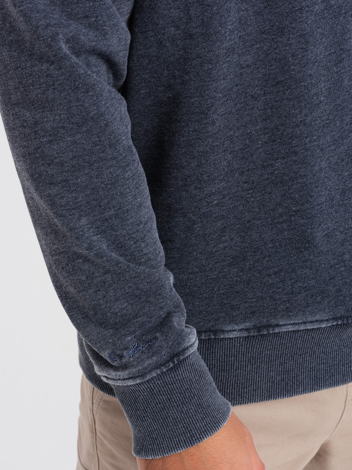 Ombre Washed men&#039;s sweatshirt with decorative stitching at the neckline - navy blue