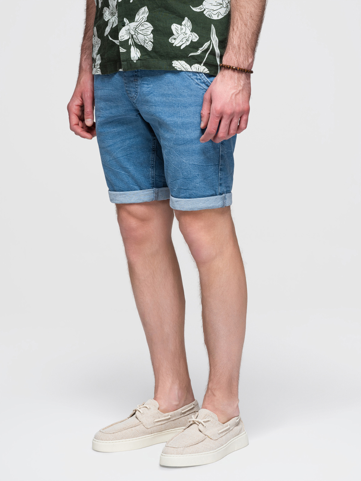 Ombre Men's denim shorts with rolled up leg - light blue