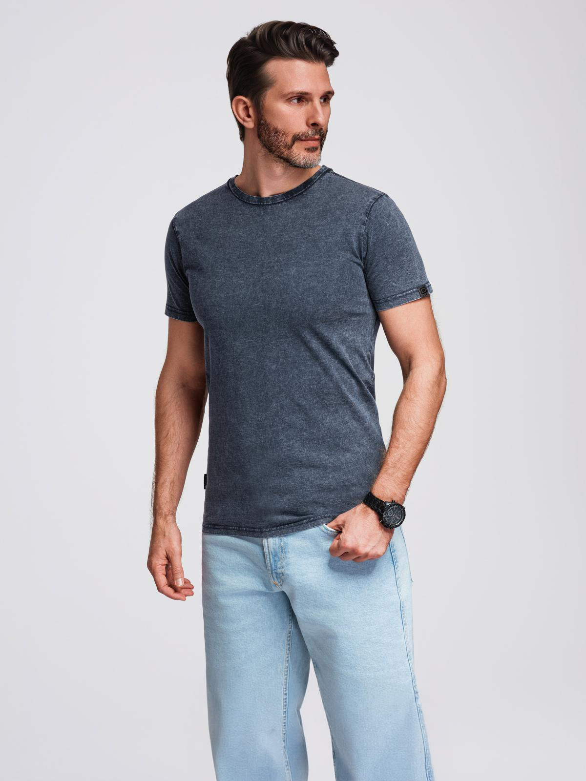 Ombre Men's t-shirt with wash effect - navy blue