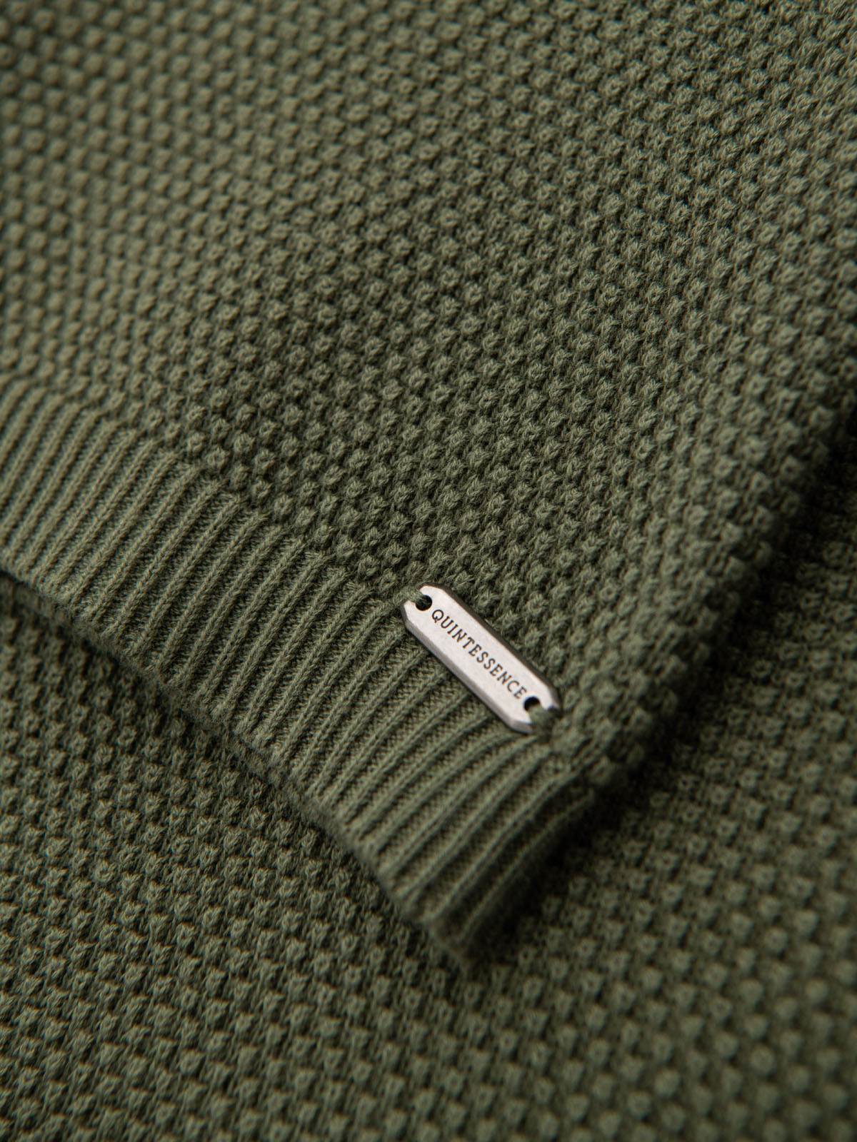Ombre Men&#039;s knitted t-shirt with fine texture - olive