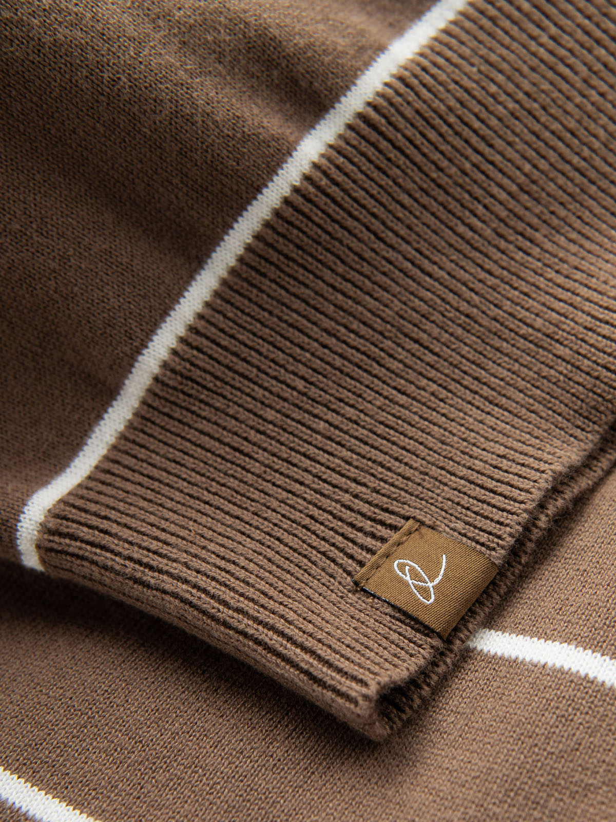 Ombre Men&#039;s casual sweater with horizontal stripes - brown