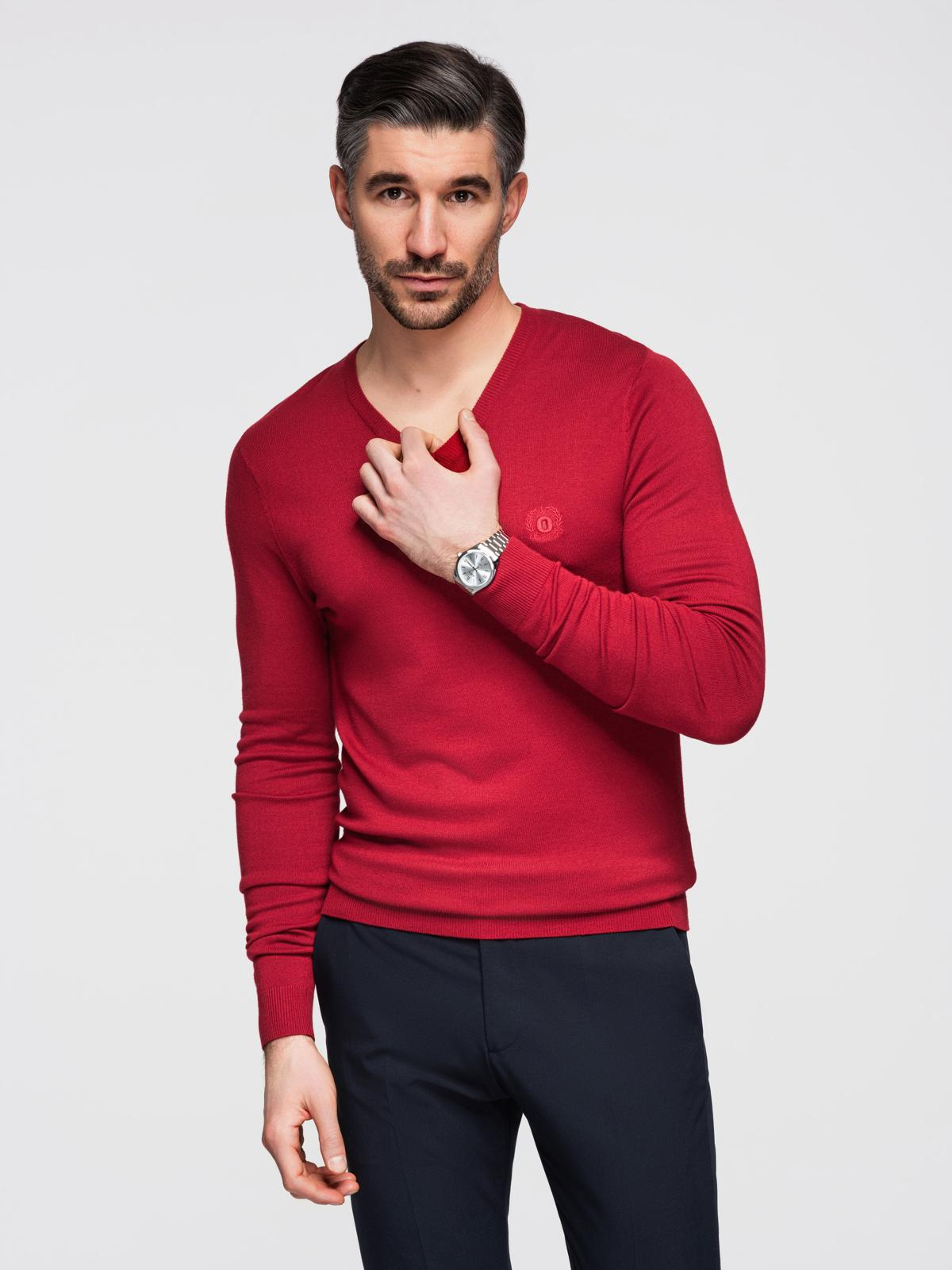Ombre Men's elegant V-neck BASIC sweater with viscose - red
