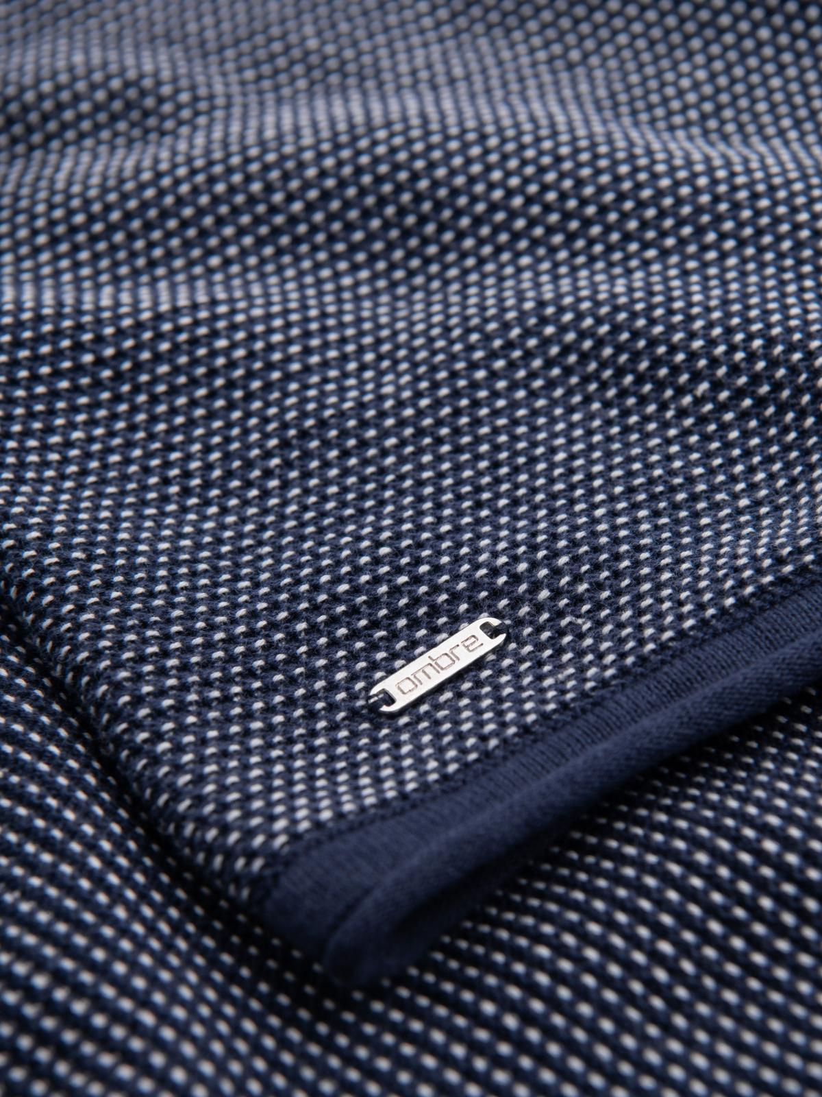 Ombre Men&#039;s knitted sweater with structured dots - navy blue