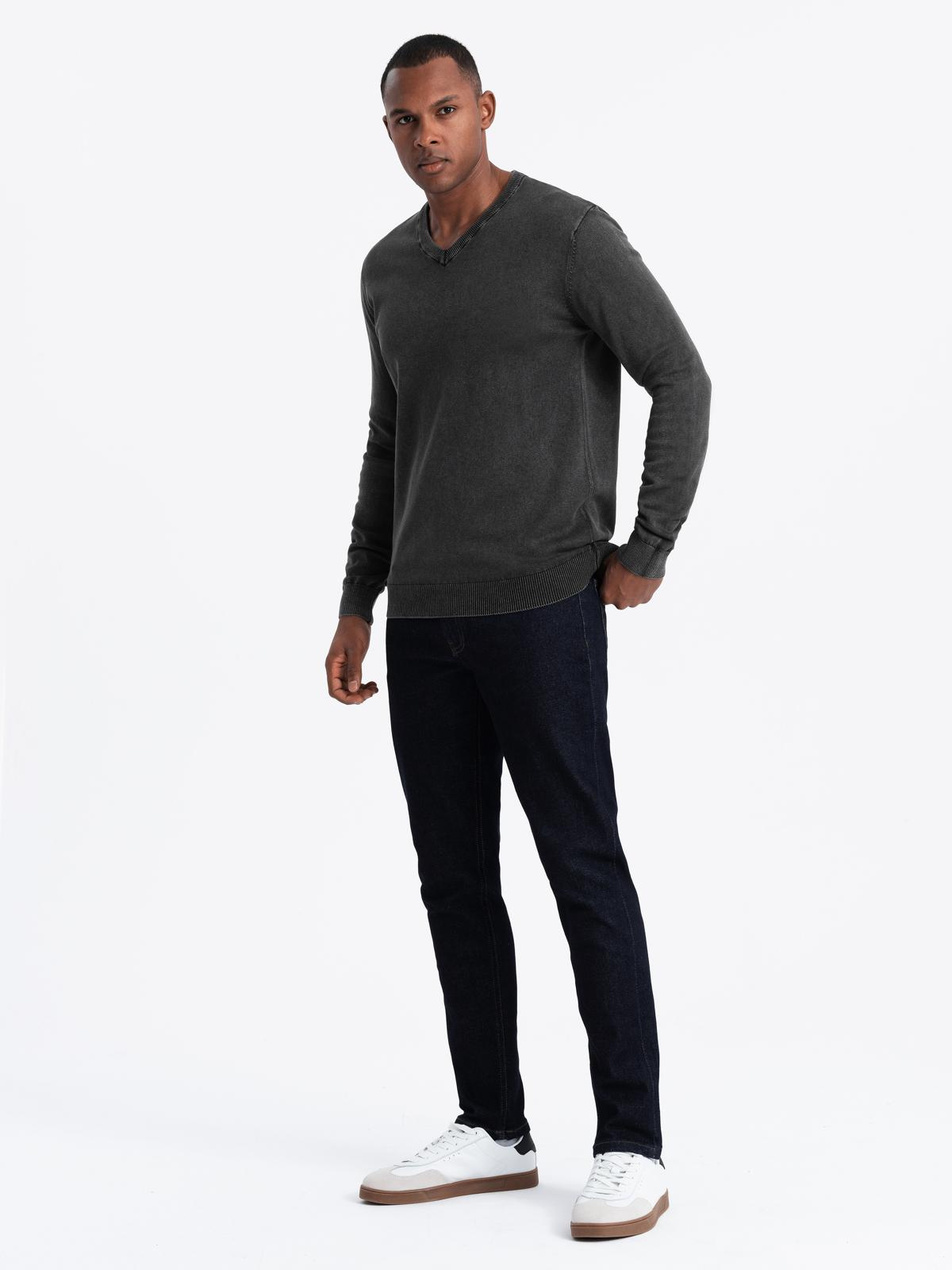 Ombre Washed men&#039;s pullover with a v-neck - black