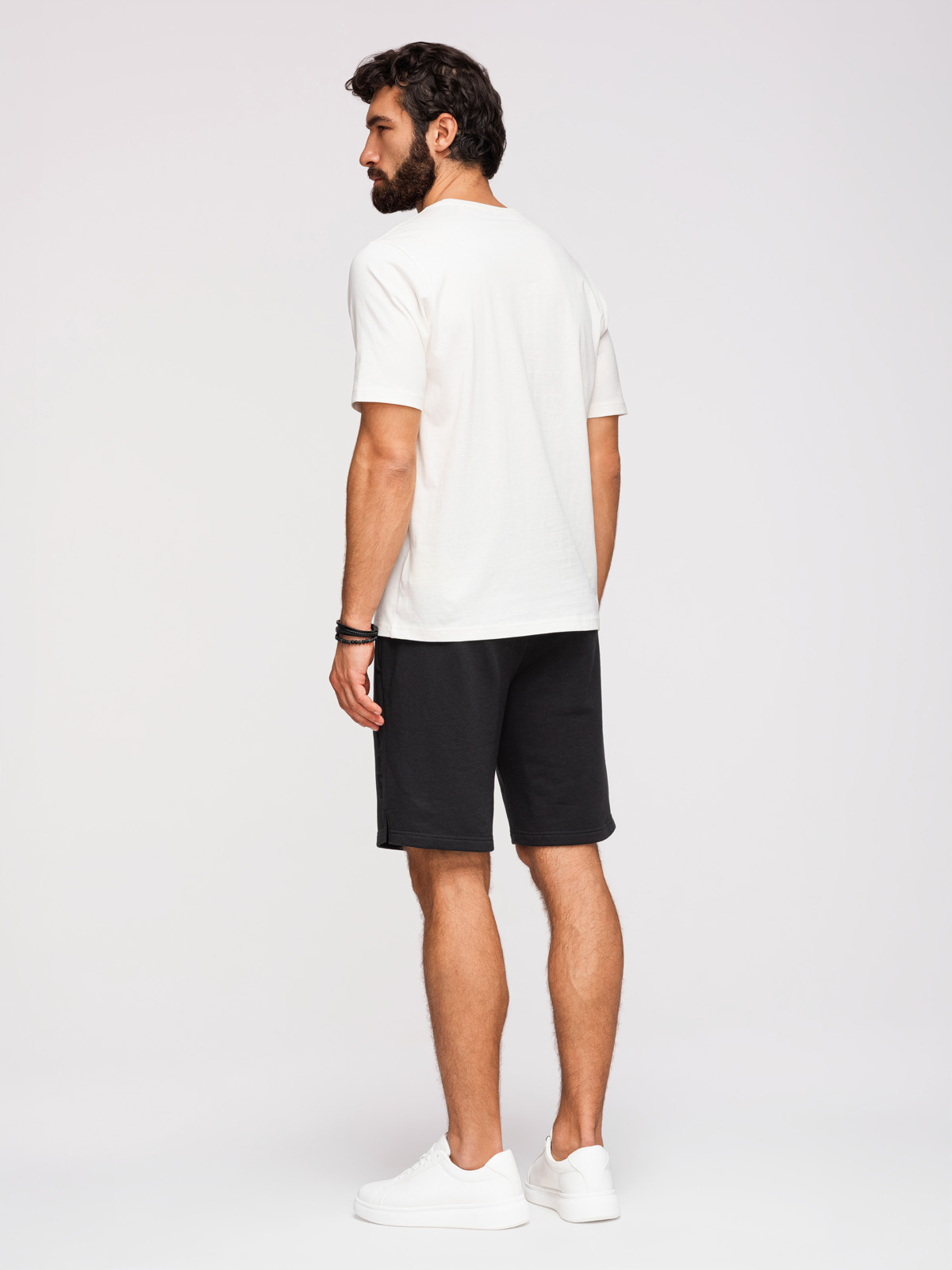 Ombre pánske REGULAR FIT kraťasy - čierne