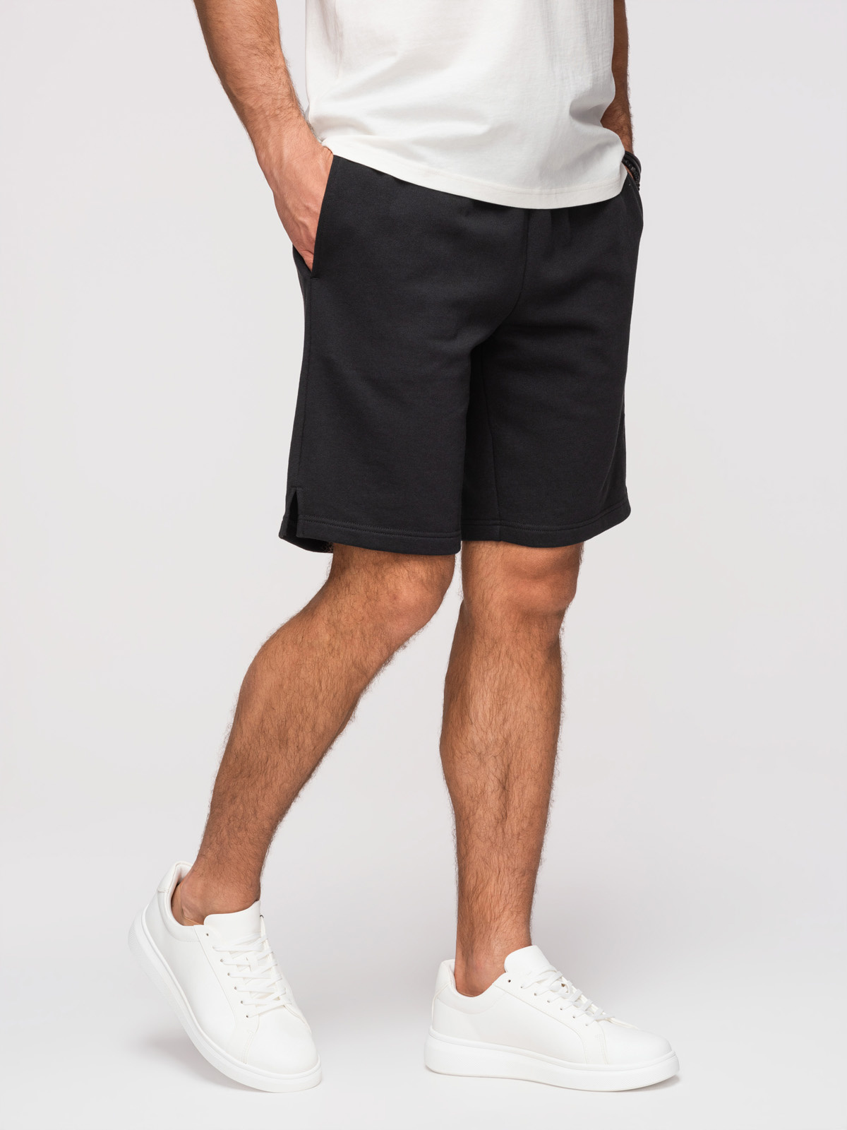 Ombre pánske REGULAR FIT kraťasy - čierne