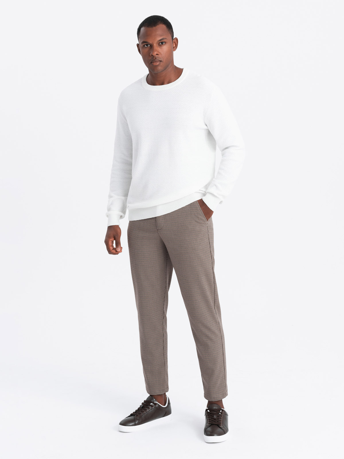 Ombre Men&#039;s RELAXED FIT knit sweater in diamond weave - broken white