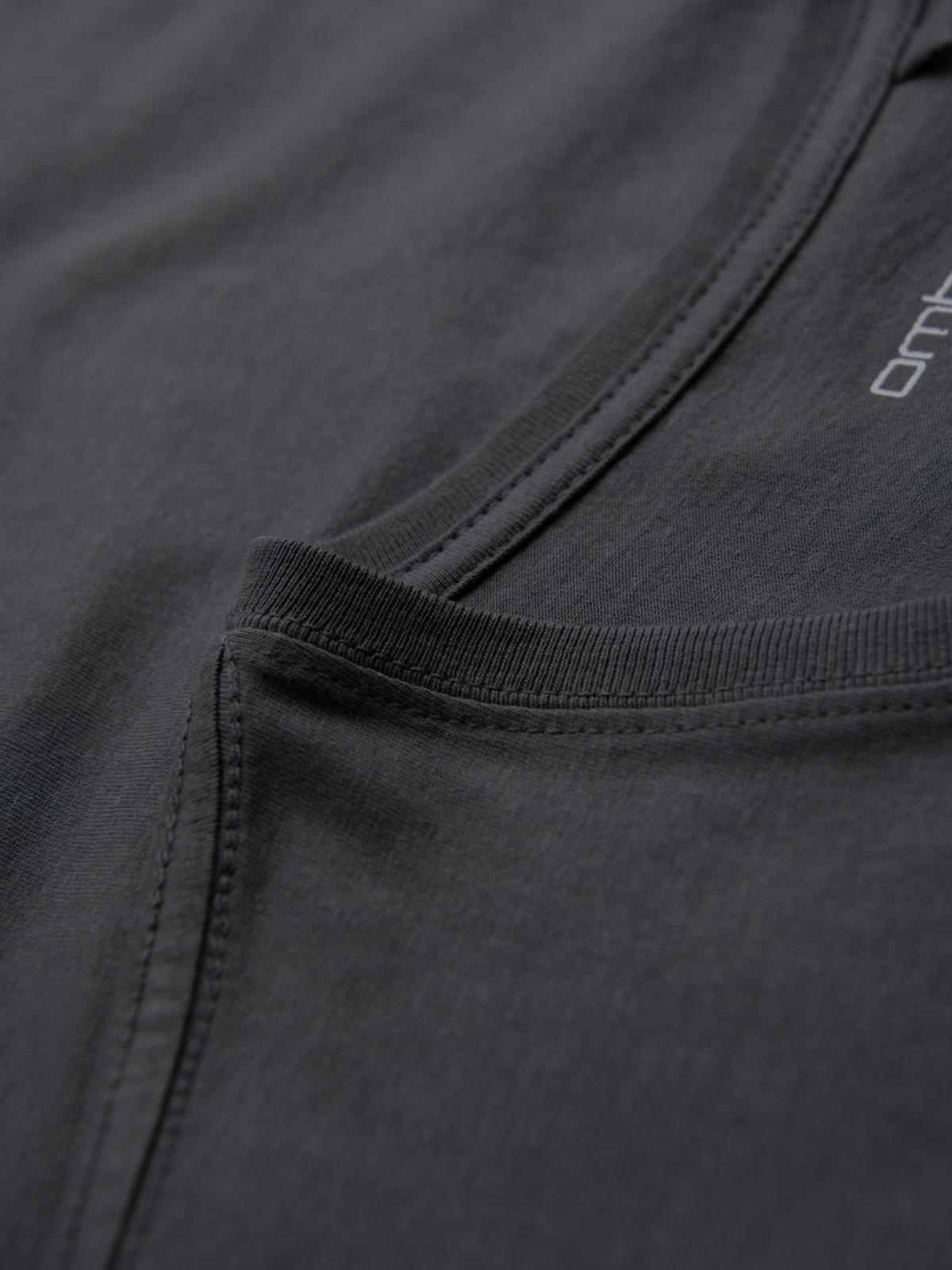Ombre Men's BASIC classic cotton T-shirt with a serape neckline - graphite