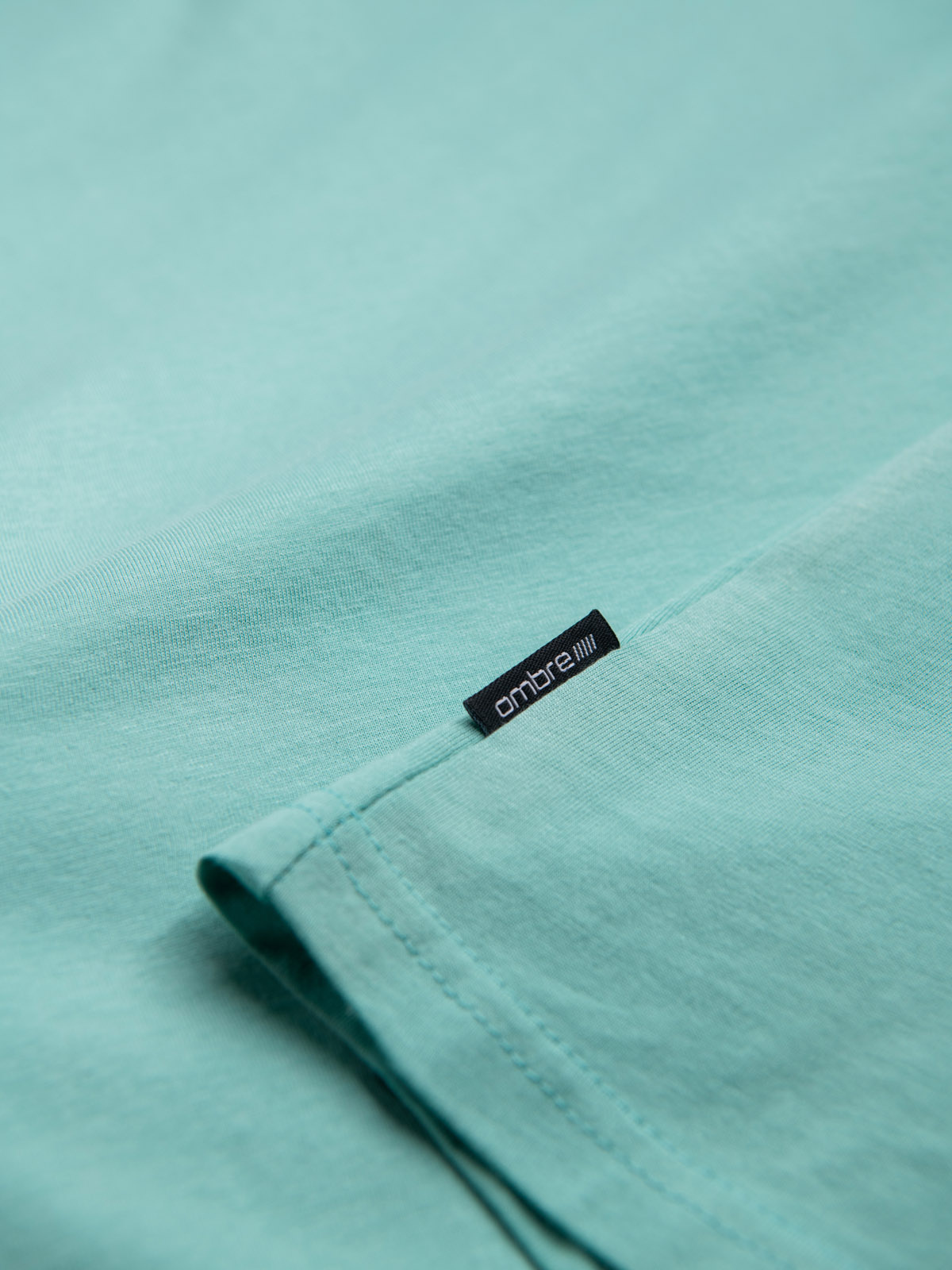 Ombre Men's BASIC classic cotton T-shirt with a v-neck - turquoise