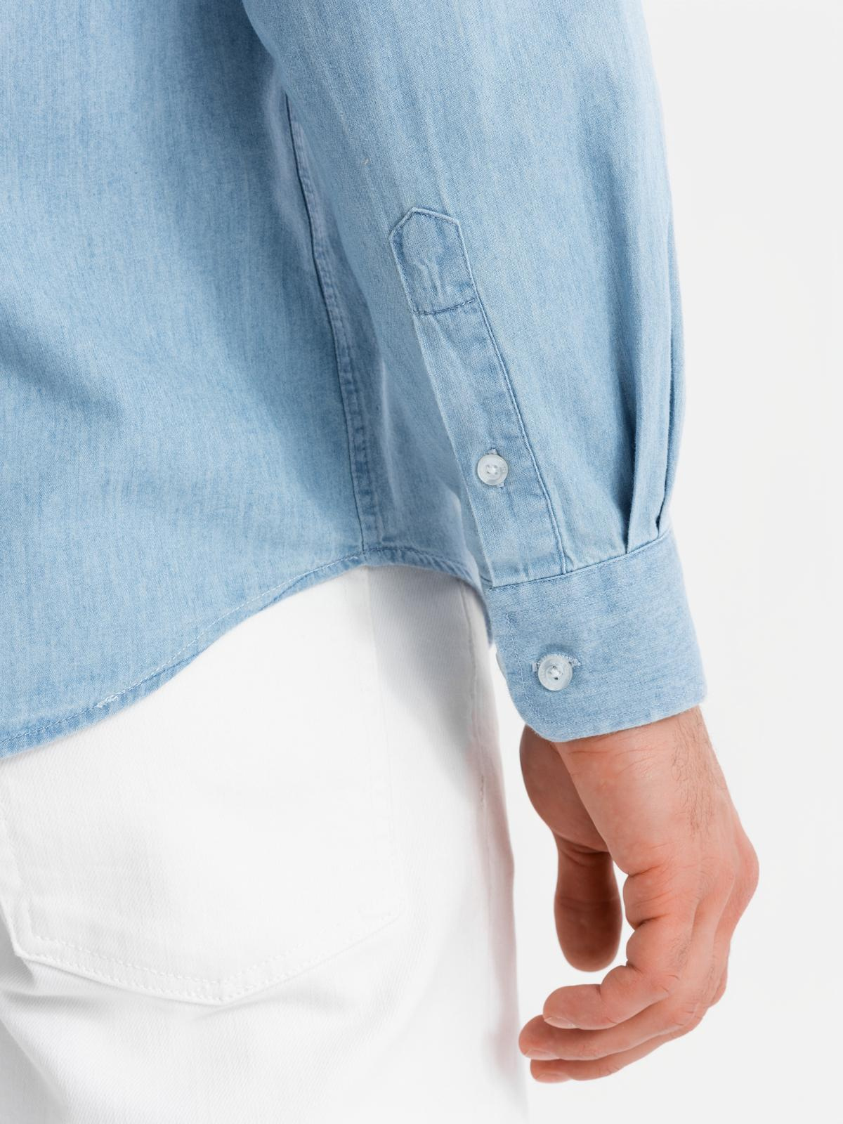 Ombre Men&#039;s denim shirt with embroidered pocket - light blue