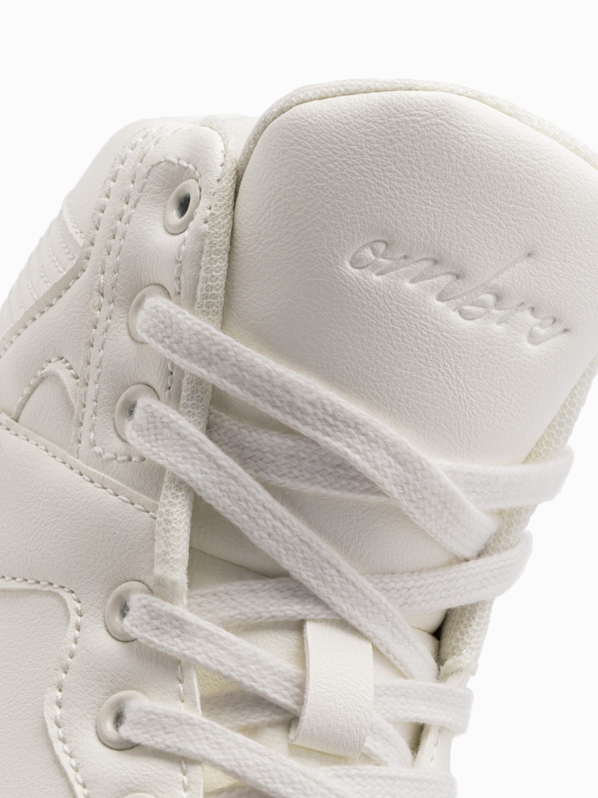 Ombre Insulated men&#039;s high top sneaker shoes - white
