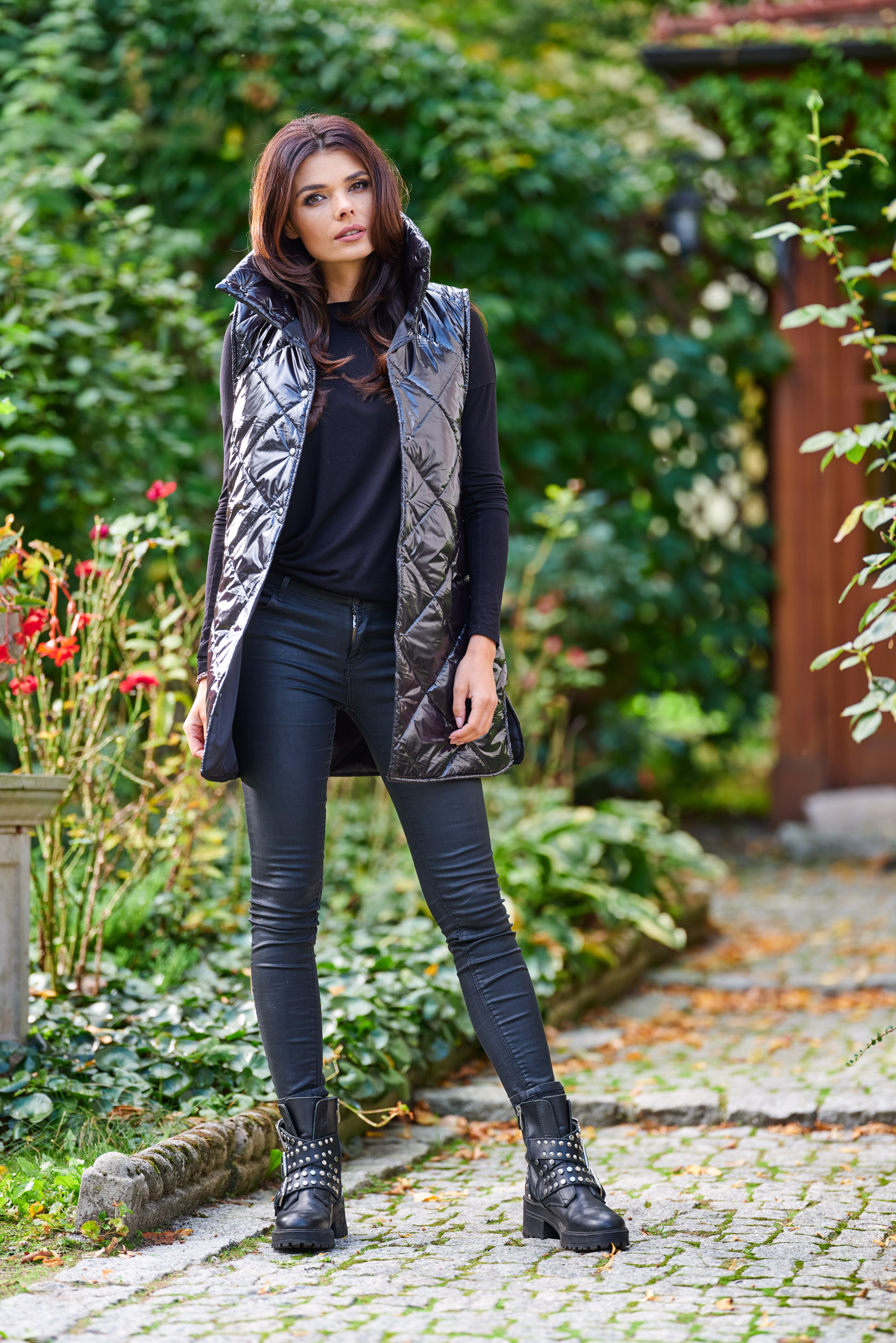 Vesta dama, Awama A383