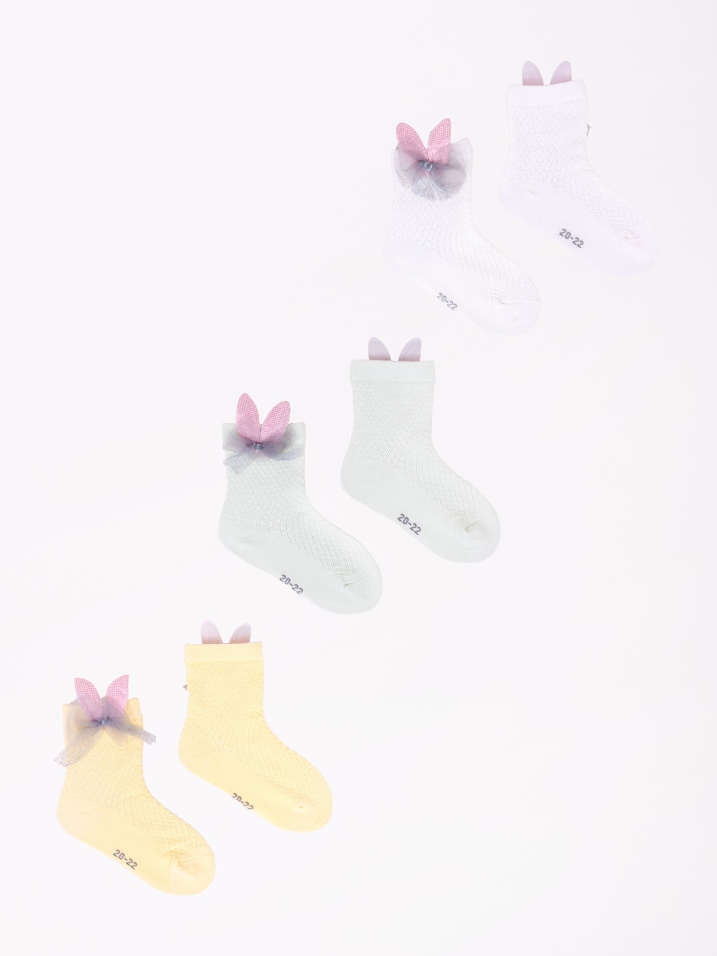 Levně Yoclub Kids's Ankle No Show Boat Socks Patterns 3-Pack SKC/3D-AP/3PAK/GIR/001