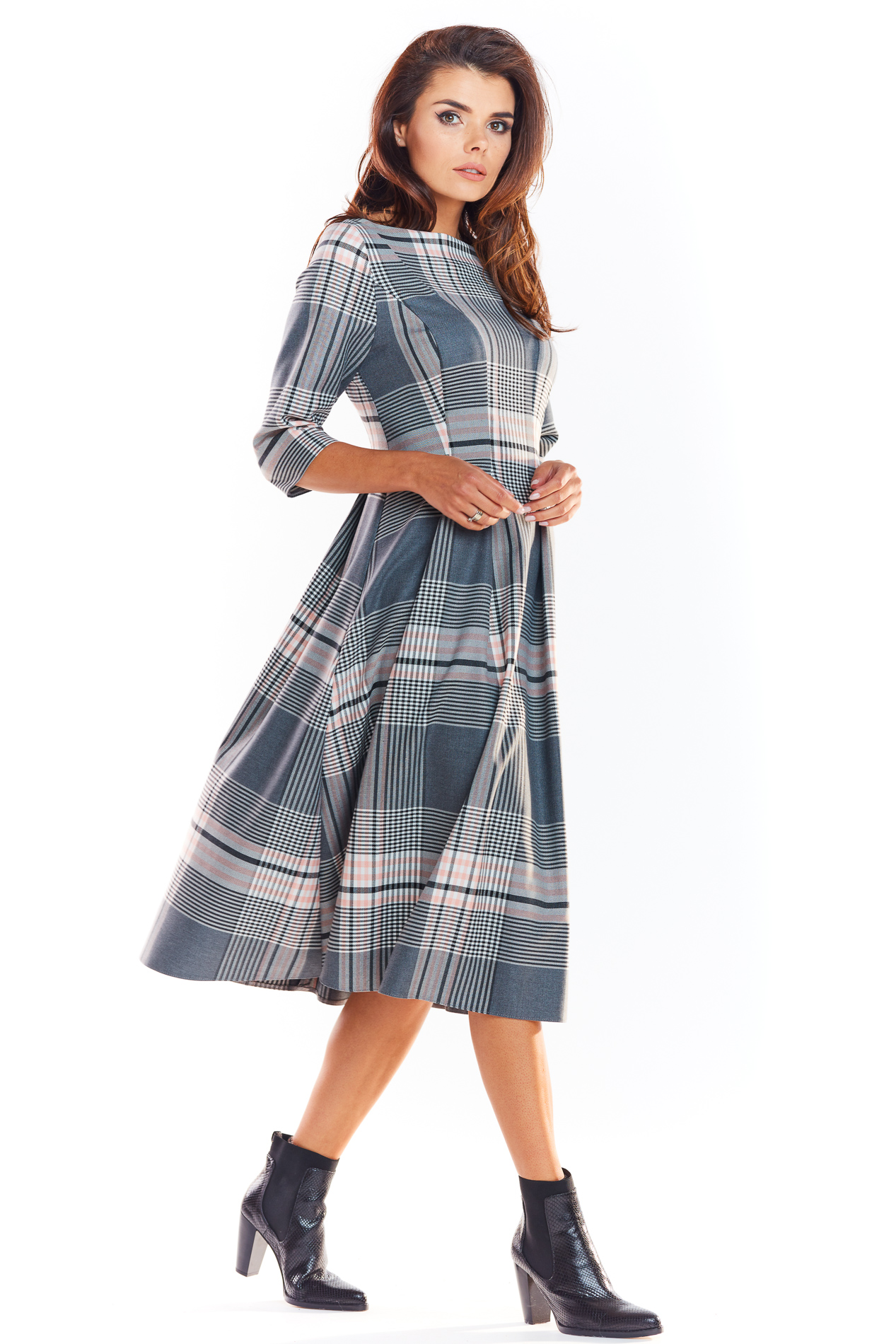 Rochie dama, Awama A334