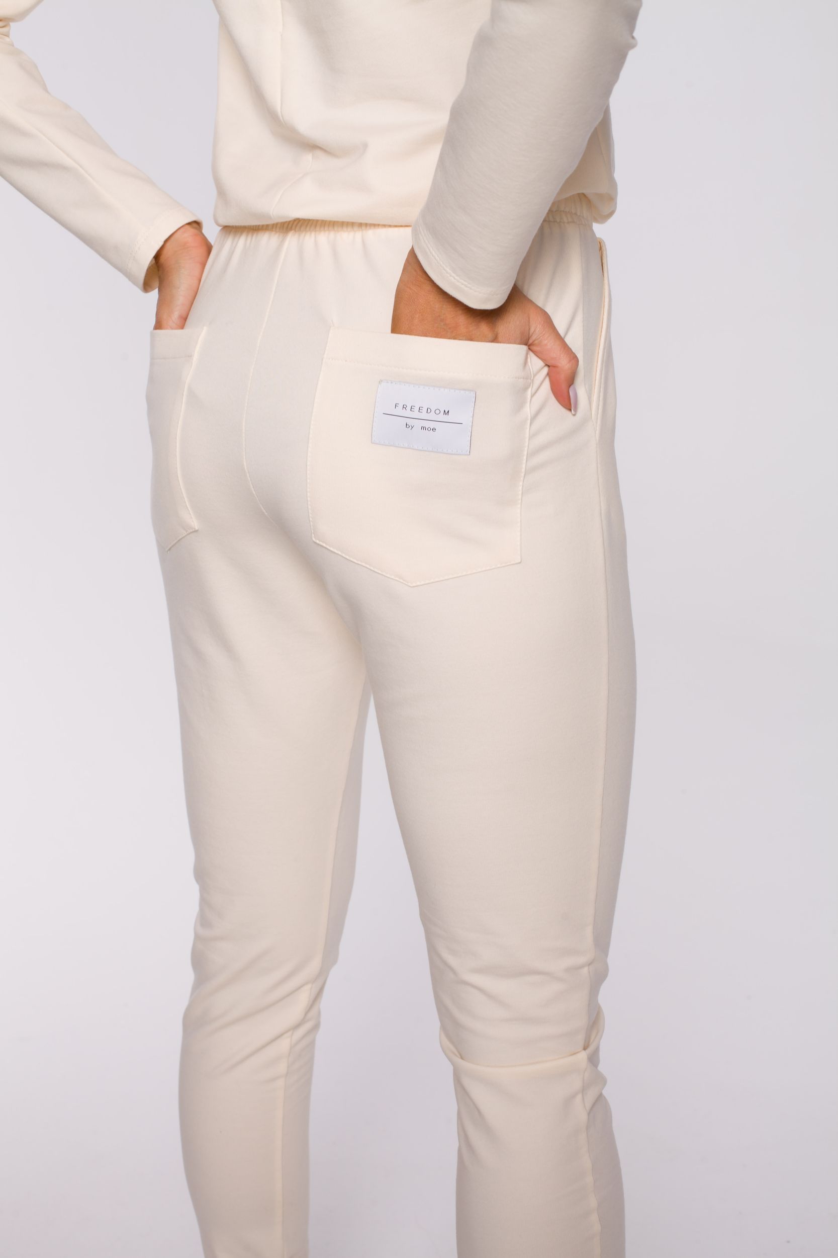 Set dama Made Of Emotion Made_Of_Emotion_Jumpsuit_M583_Black