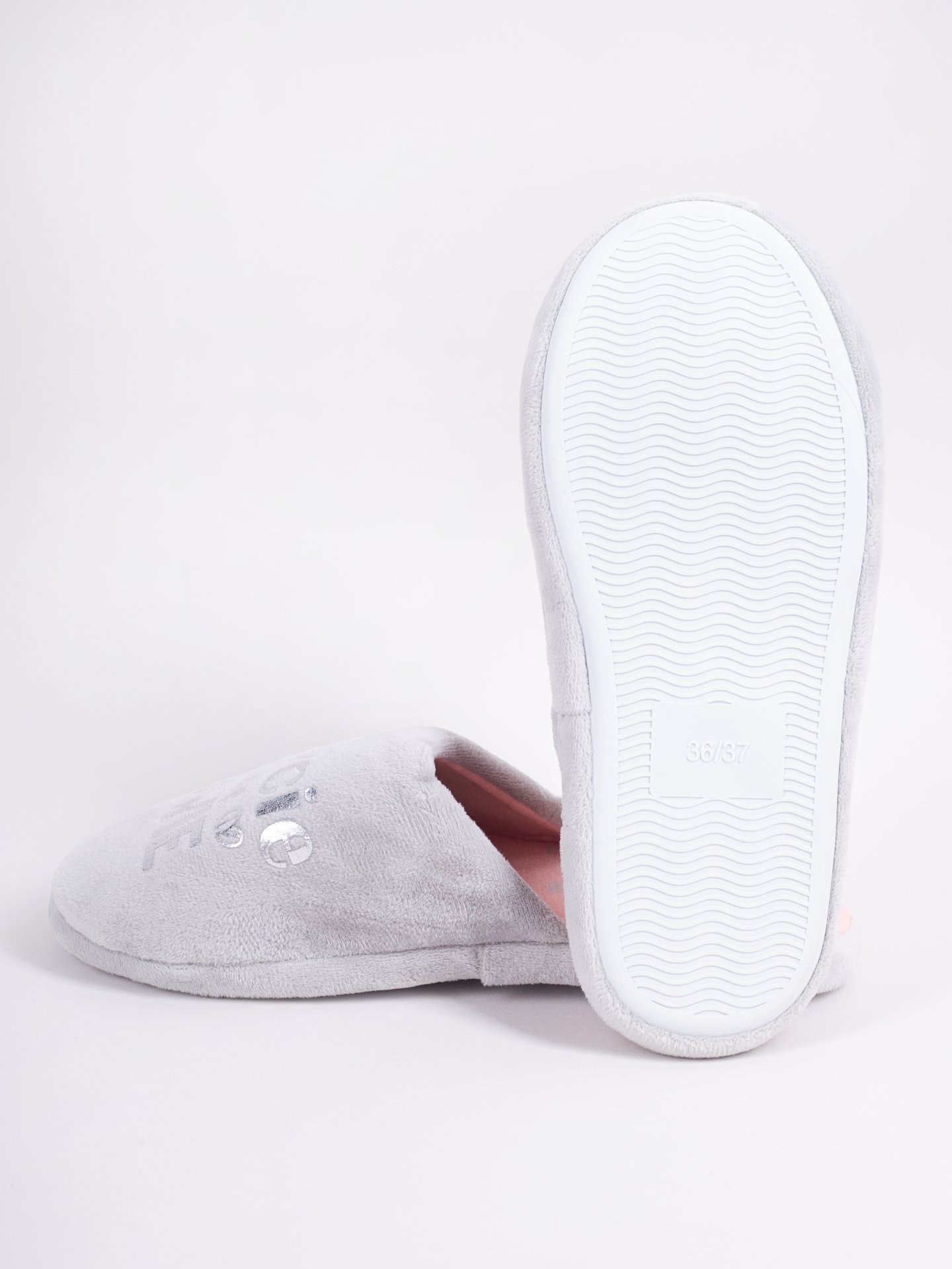 Yoclub Woman&#039;s Women&#039;s Slippers OKL-0112K-2800