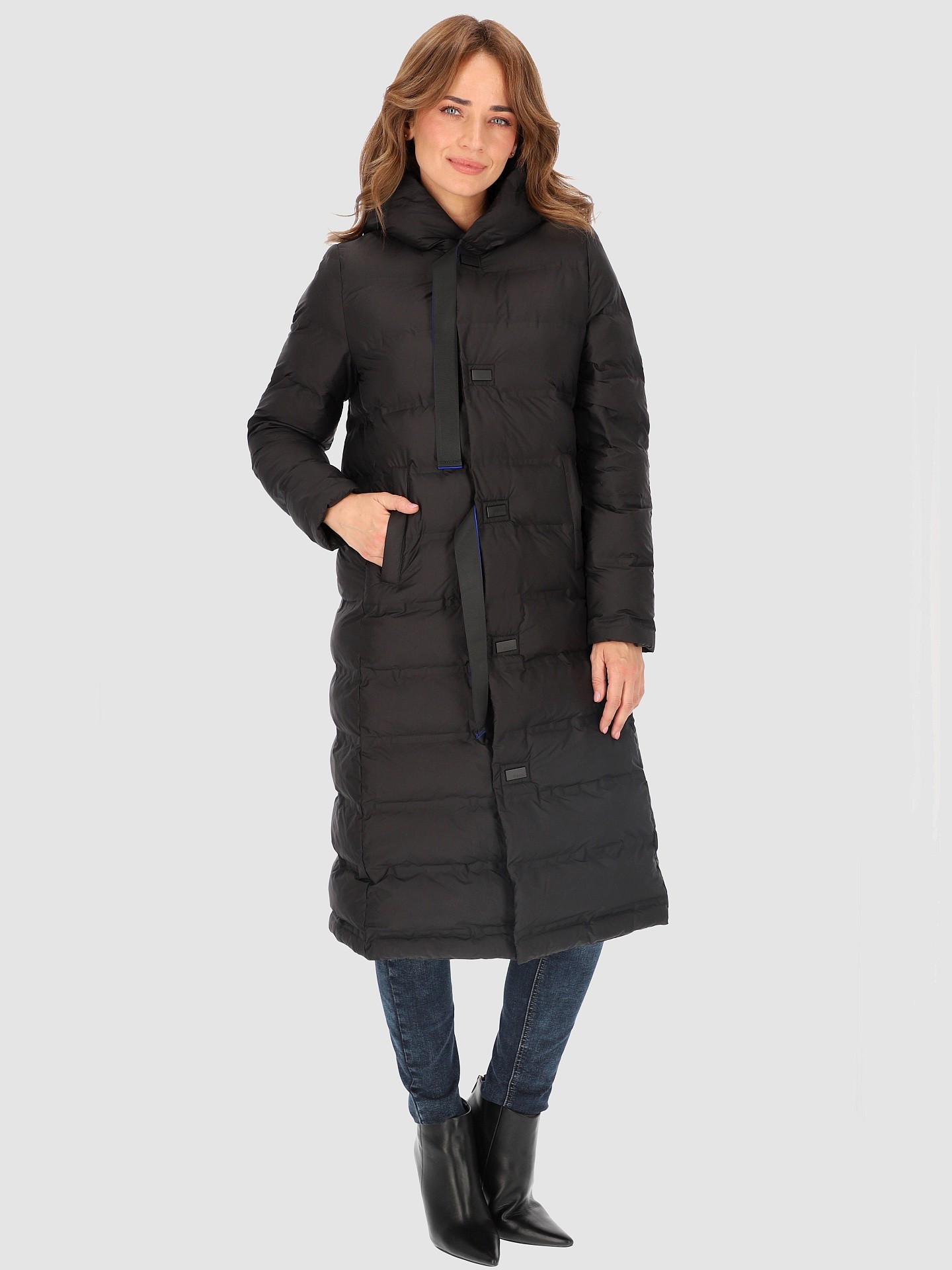 PERSO Woman's Long insulated women's coat with a hood