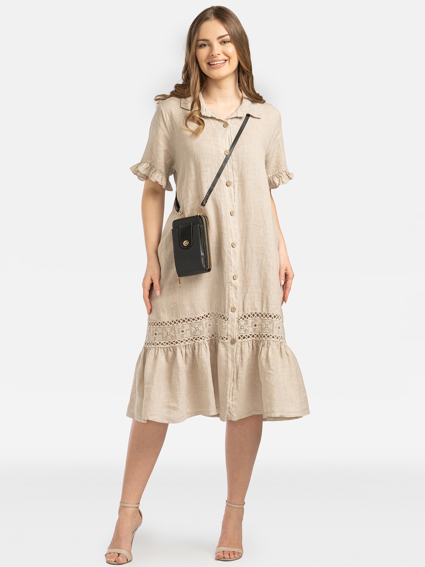 Лека ленена рокля с дантела