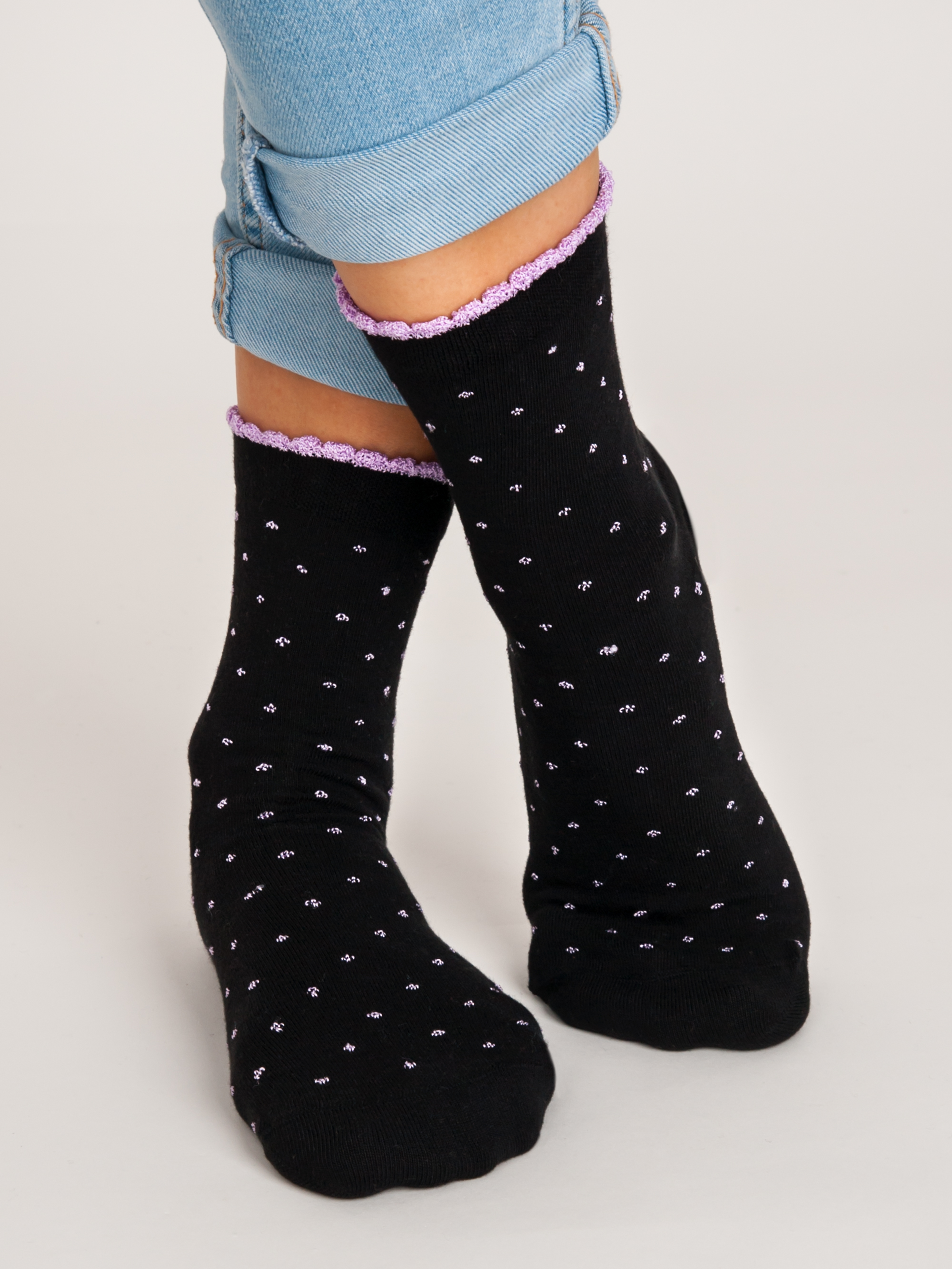 NOVITI Woman's Socks SB013-W-04