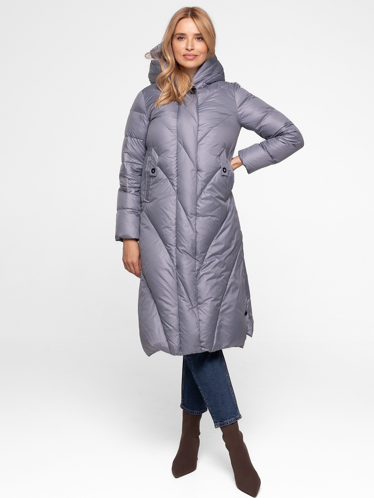 Дамско дълго палто с диагонални шевове