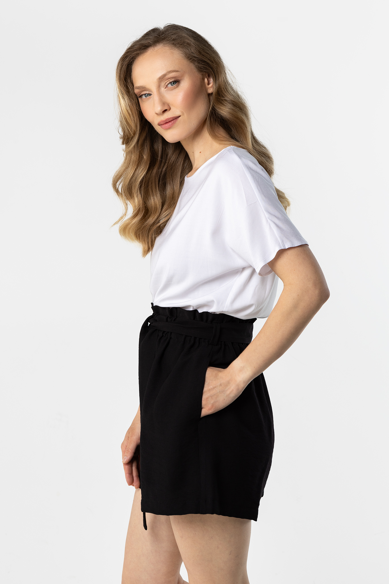 Dámske šortky Awama A765