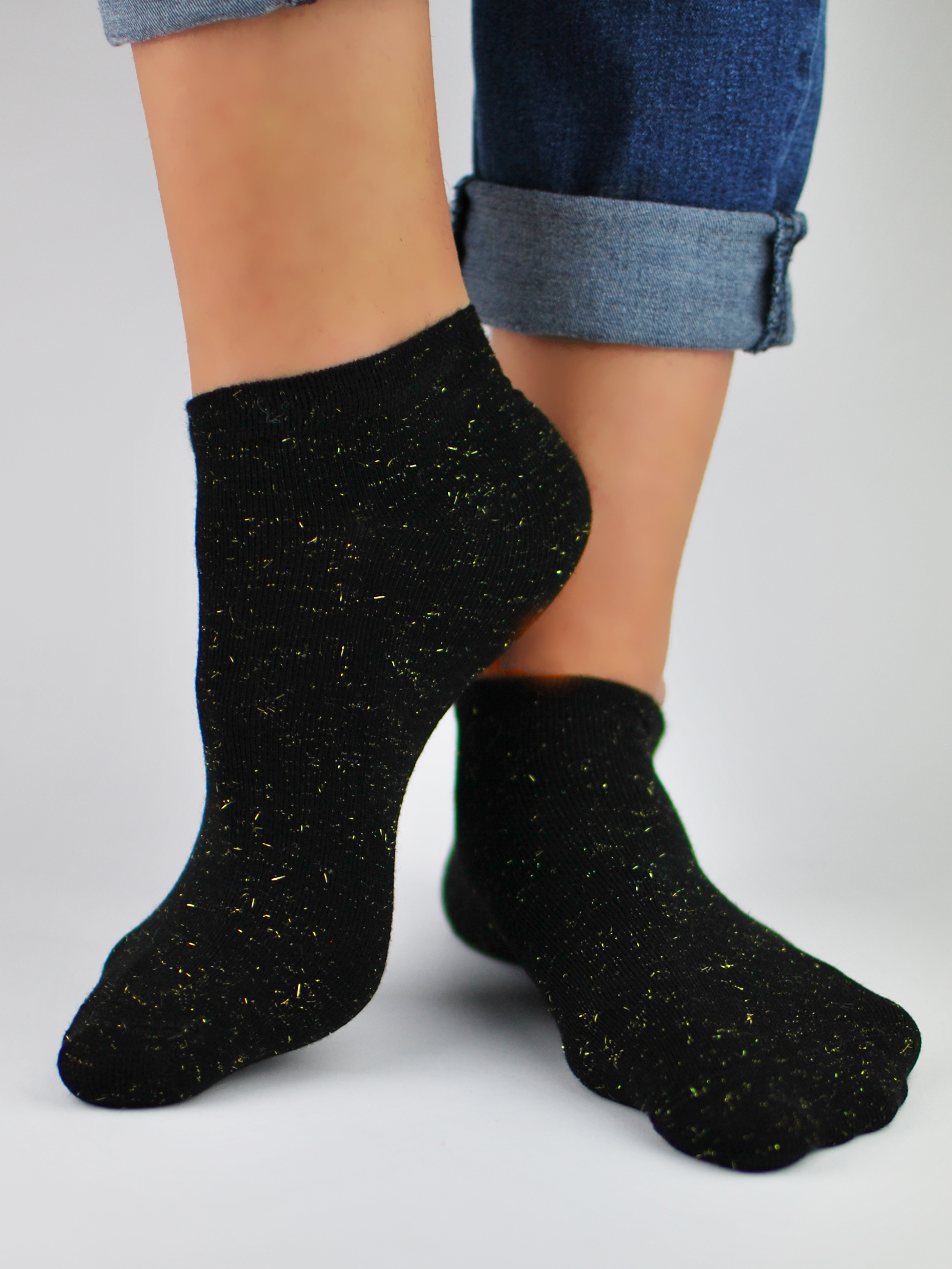 NOVITI Woman's Socks ST022-W-02