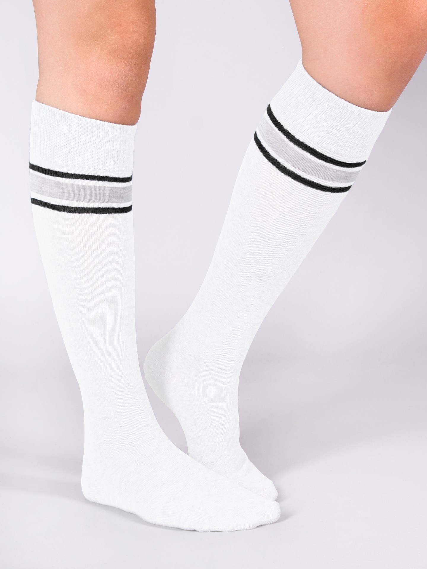 Levně Yoclub Kids's Girl's Cotton Knee-high Socks SKA-0048G-AA00-001