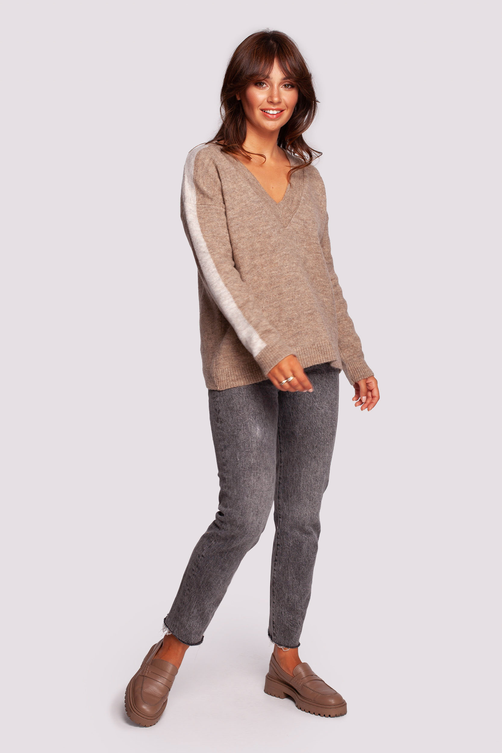 bewear-woman-s-pullover-bk093
