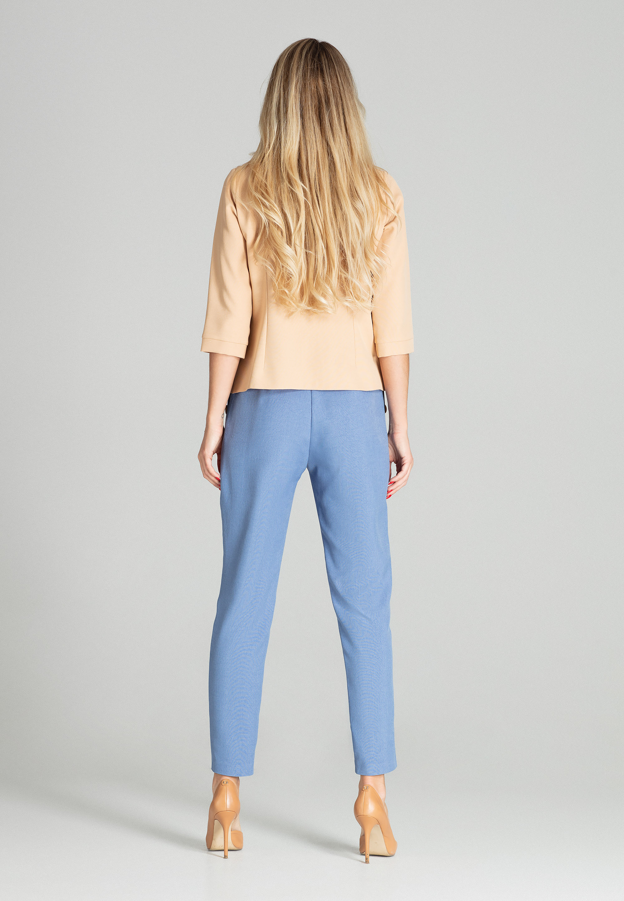 Palton Dama, Figl M696