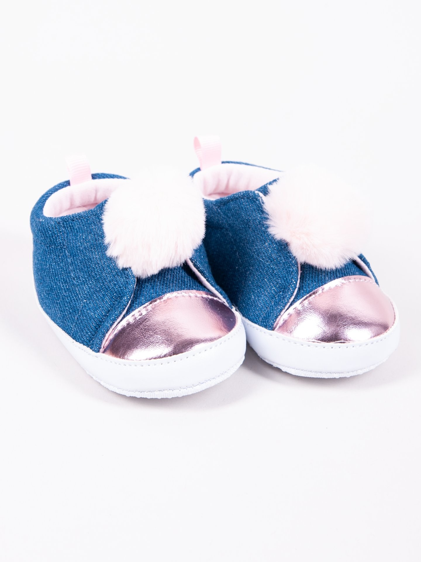 Levně Yoclub Kids's Baby Girls Shoes OBO-0181G-1500