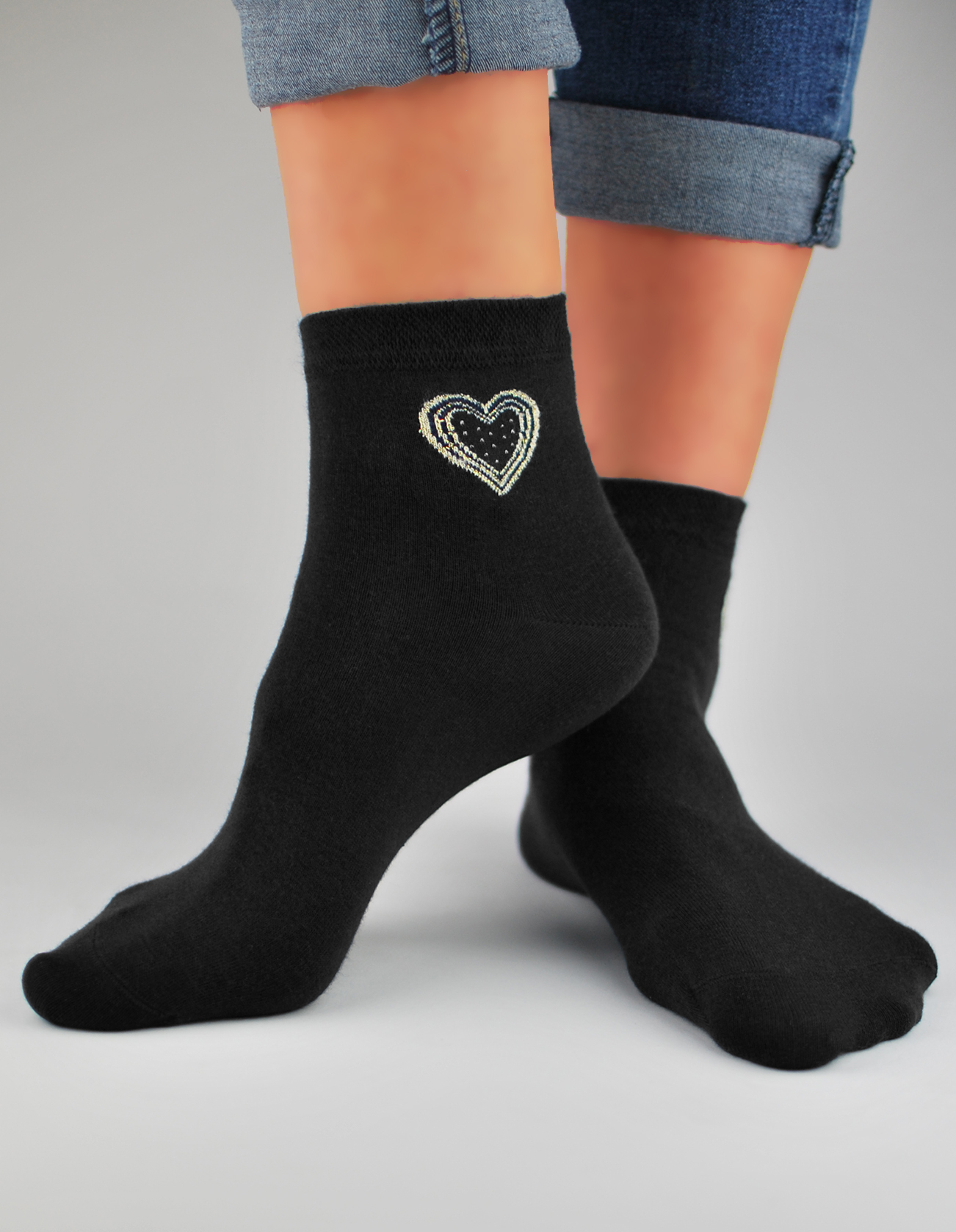NOVITI Woman's Socks SB027-W-02