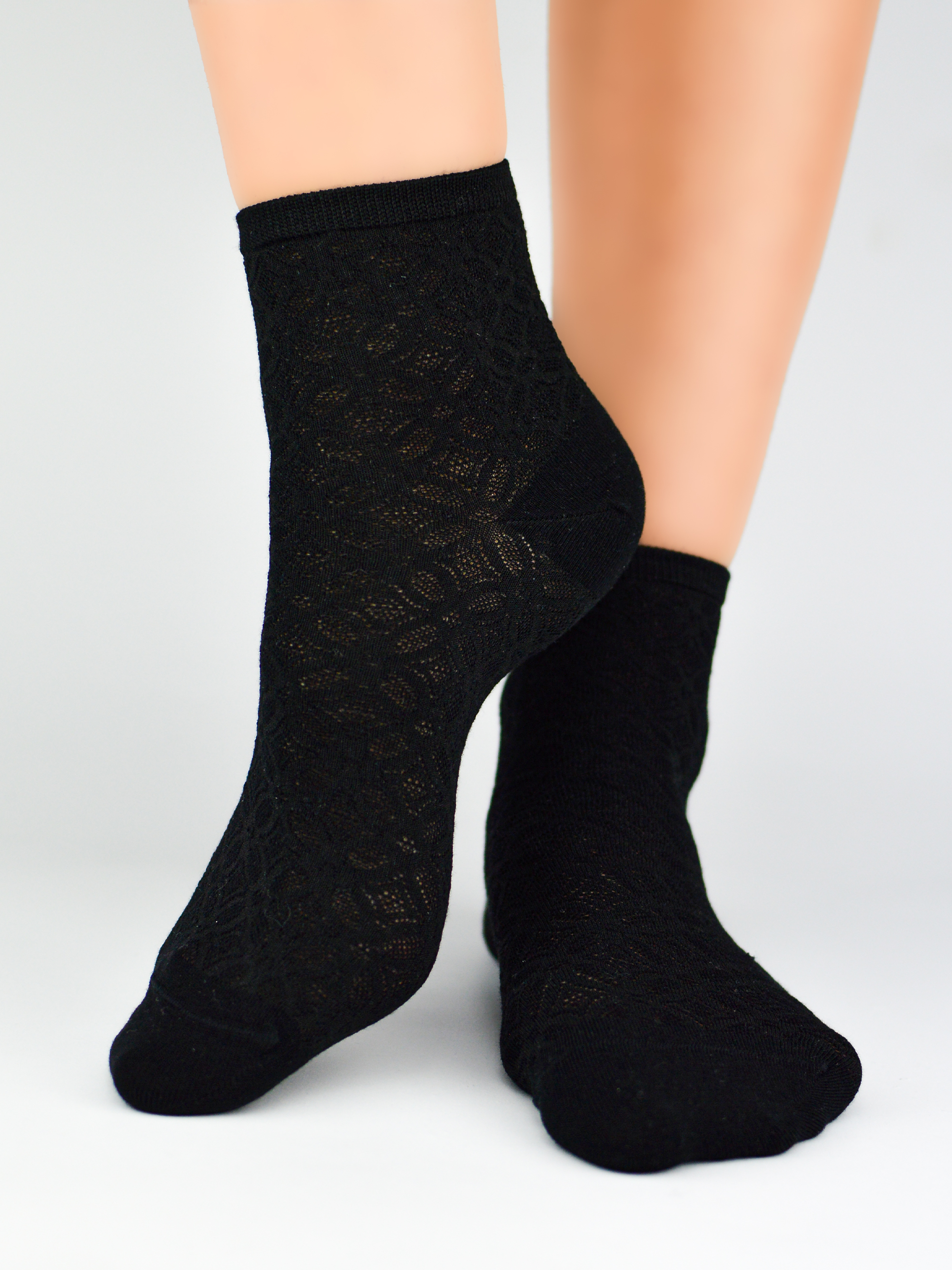 NOVITI Woman's Socks ST041-W-01