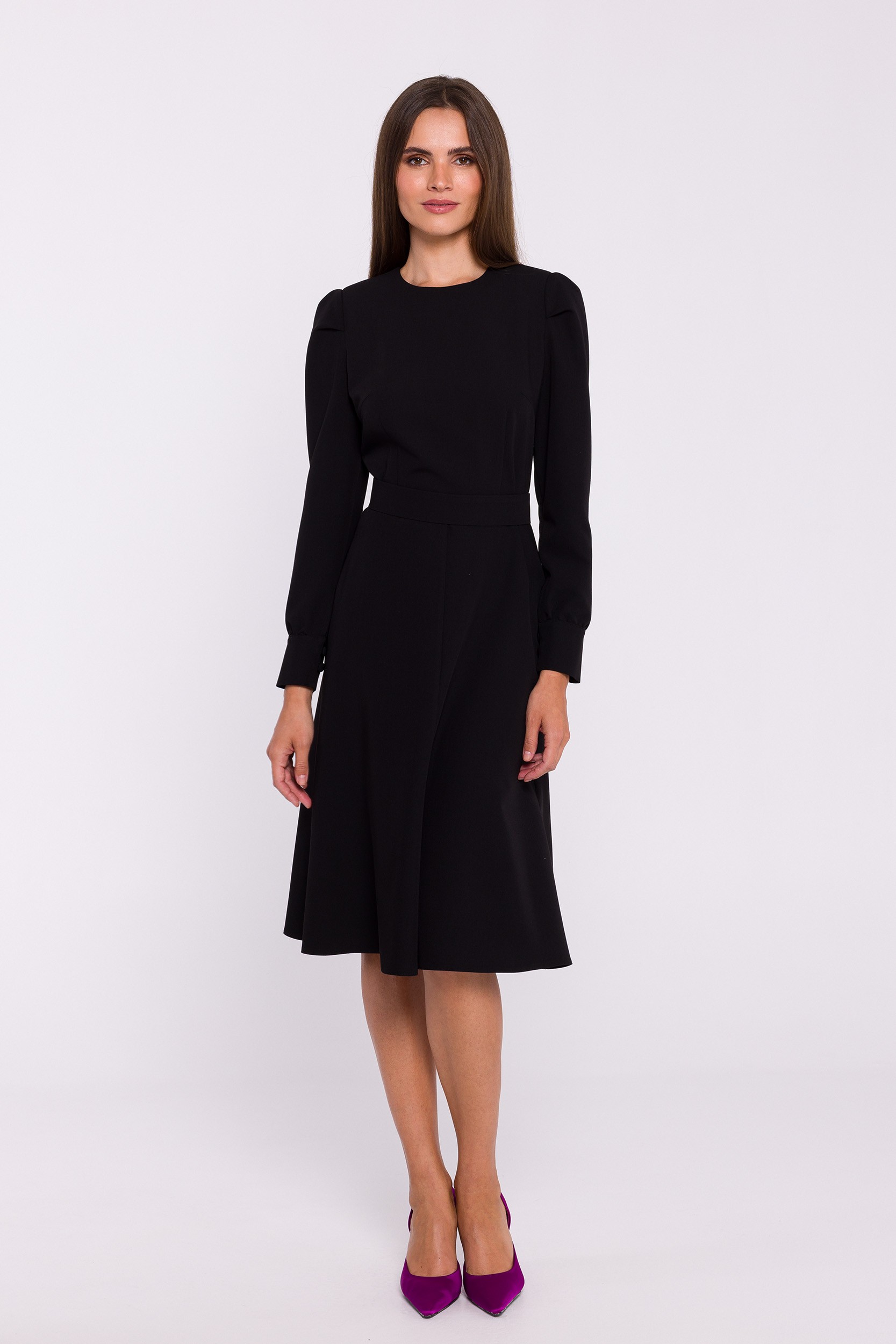 Stylove Woman's Flared dress with belt - black