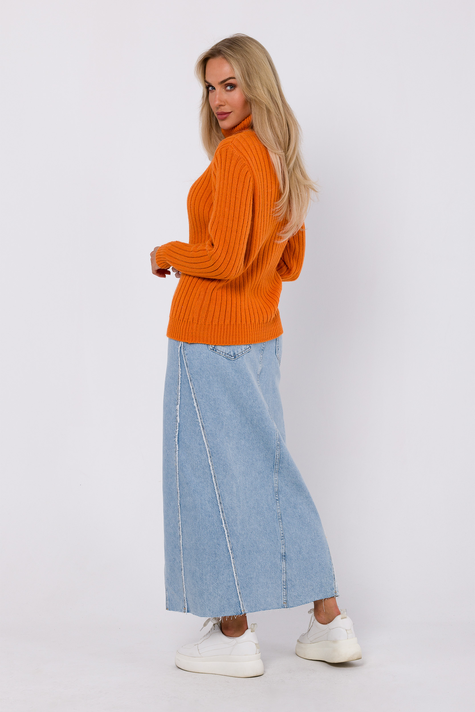Made Of Emotion Woman's Jumper M771