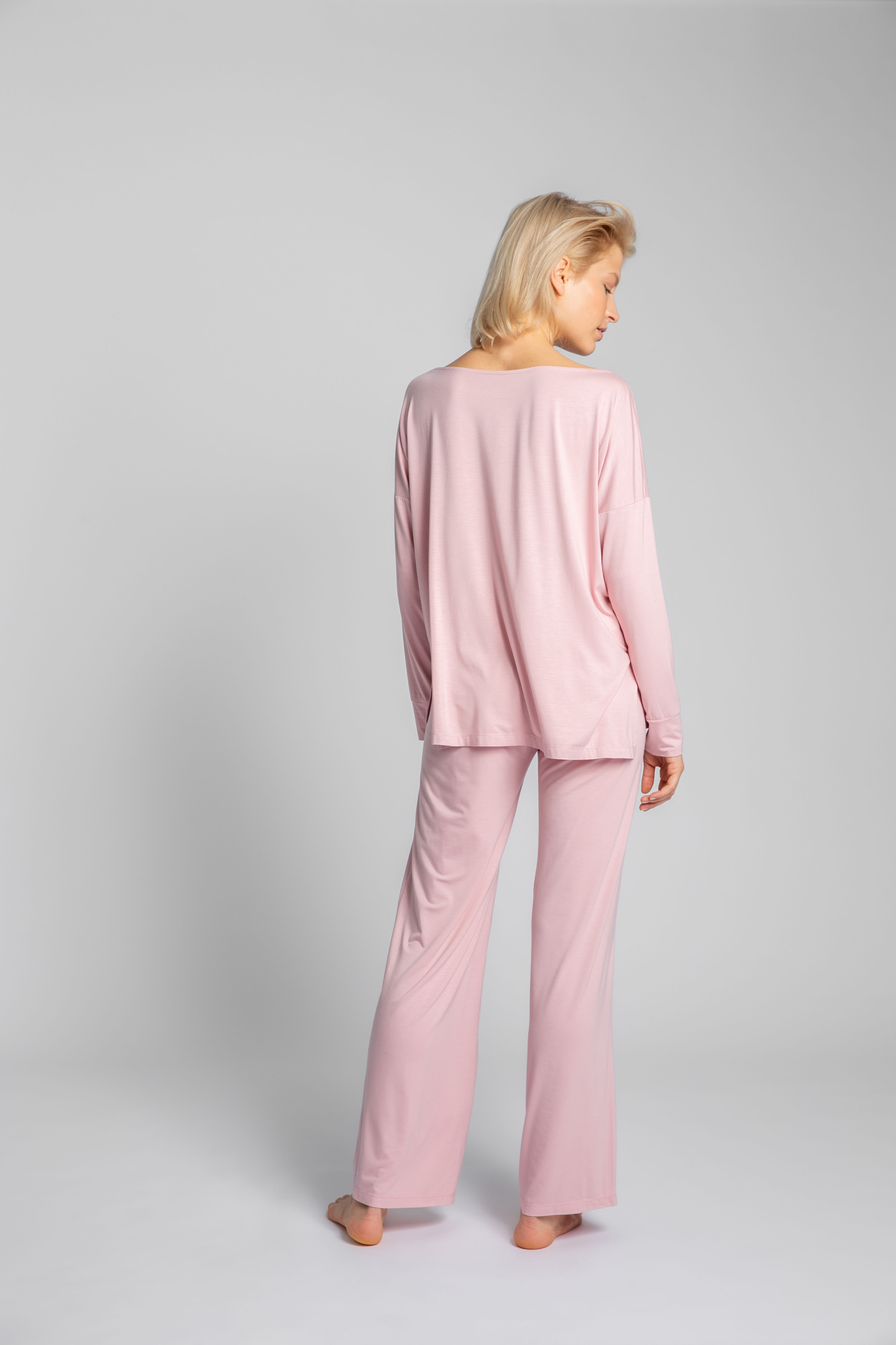 Bluza femeii LaLupa LA029