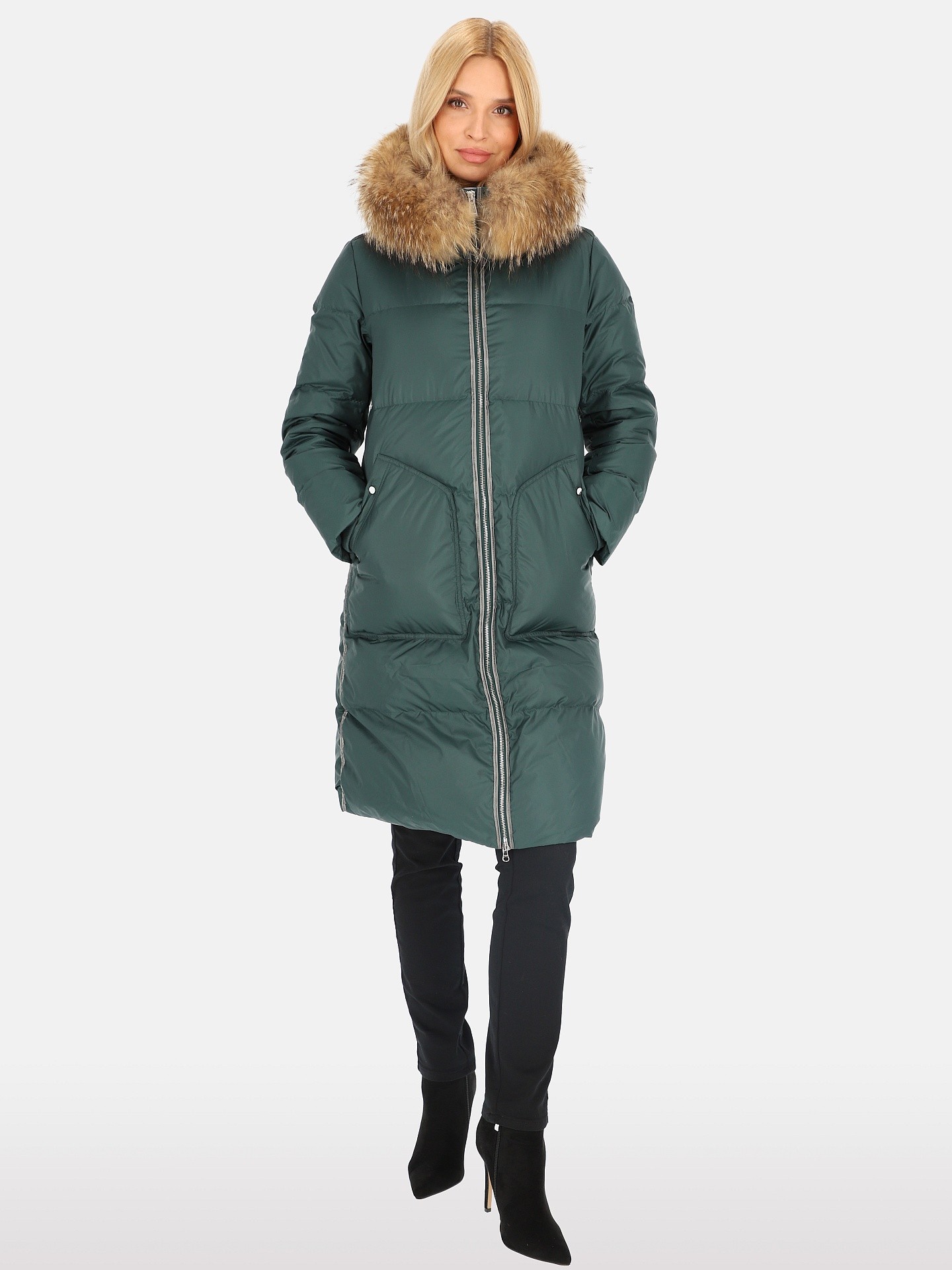 Елегантно дамско зимно яке с контрастна райета