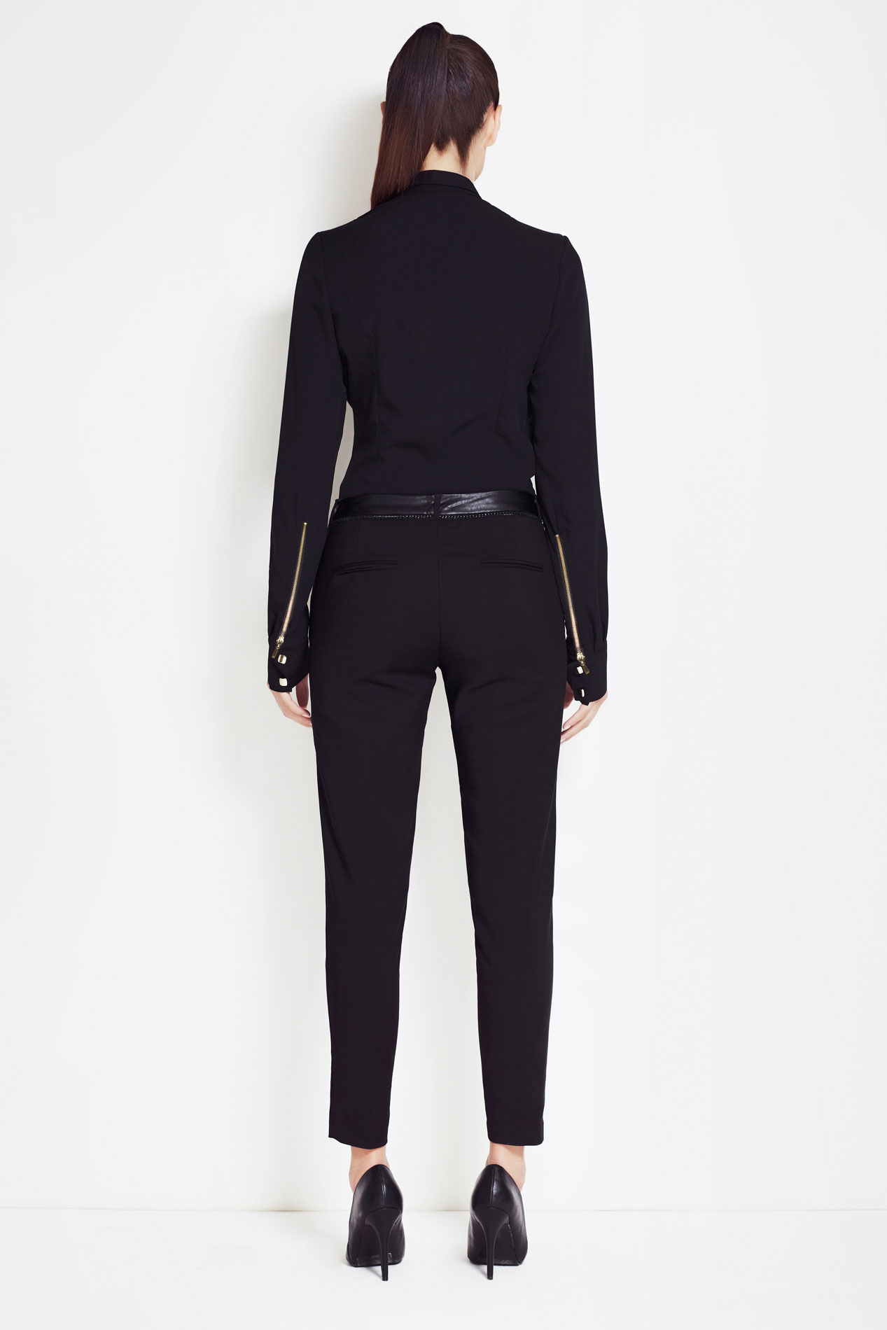 Awama Femeii Shirt A52