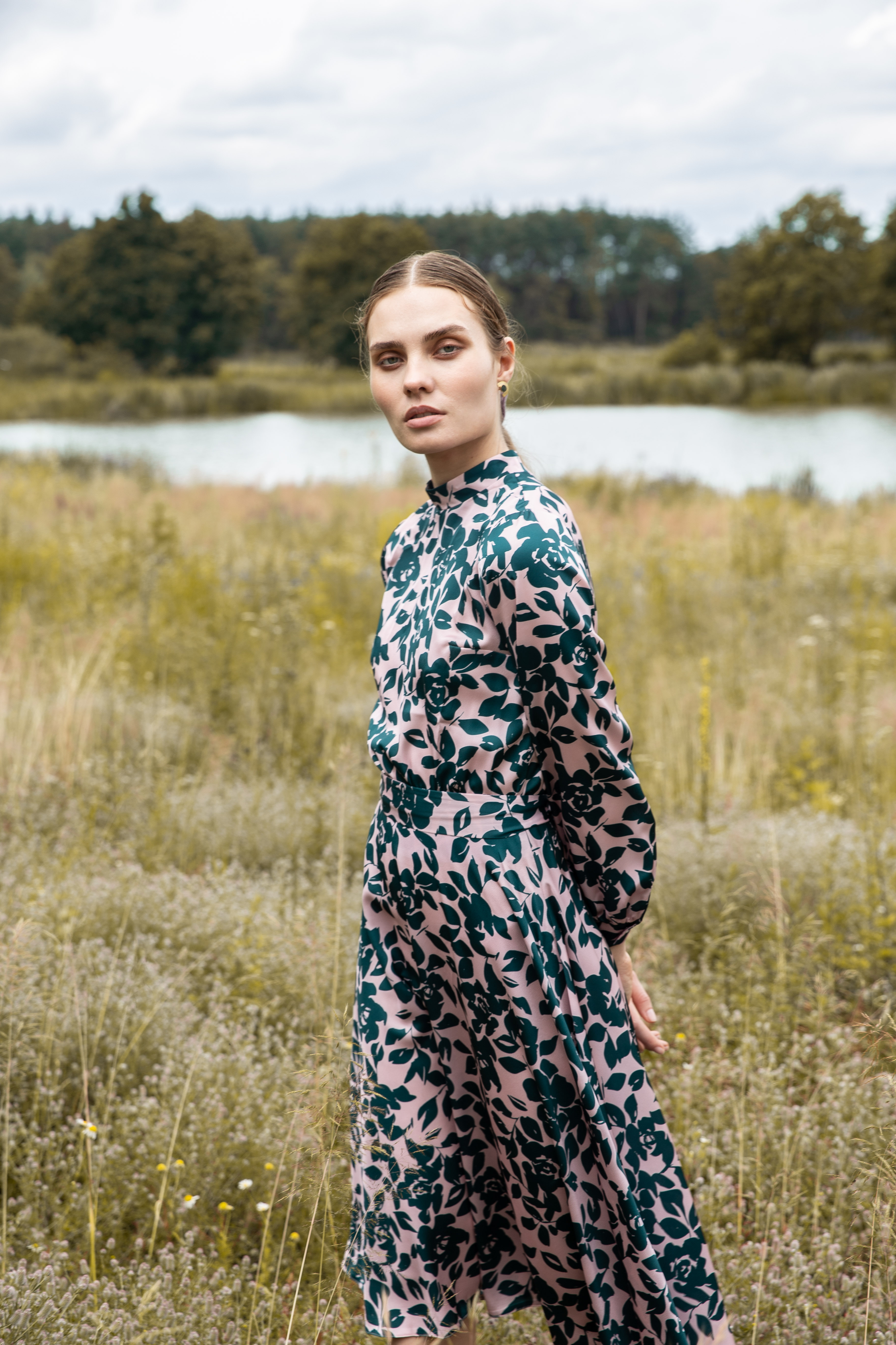 Dámske šaty Makover K084
