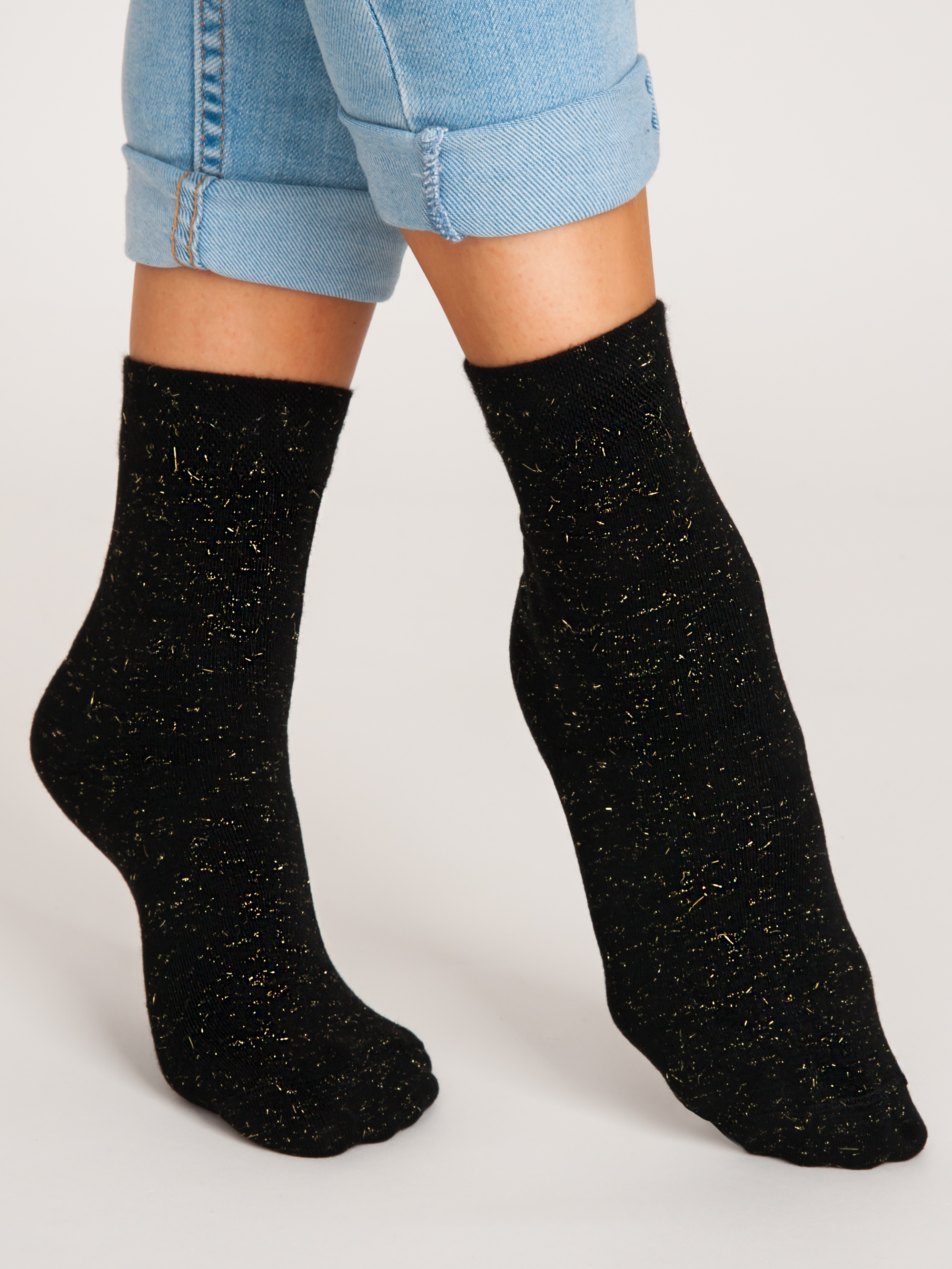 NOVITI Woman's Socks SB012-W-01