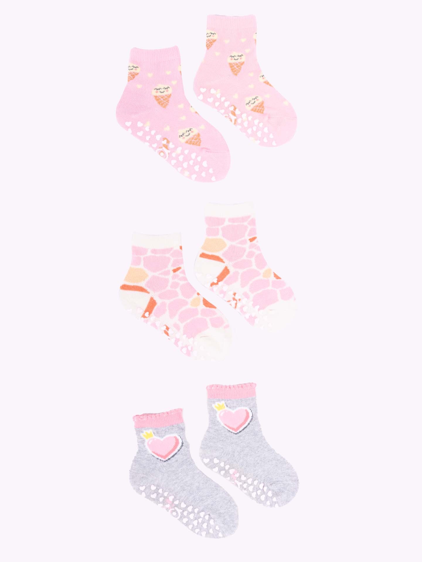 Levně Yoclub Kids's Girls' Cotton Socks Anti Slip ABS Patterns Colours 3-pack SKA-0109G-AA3A-004