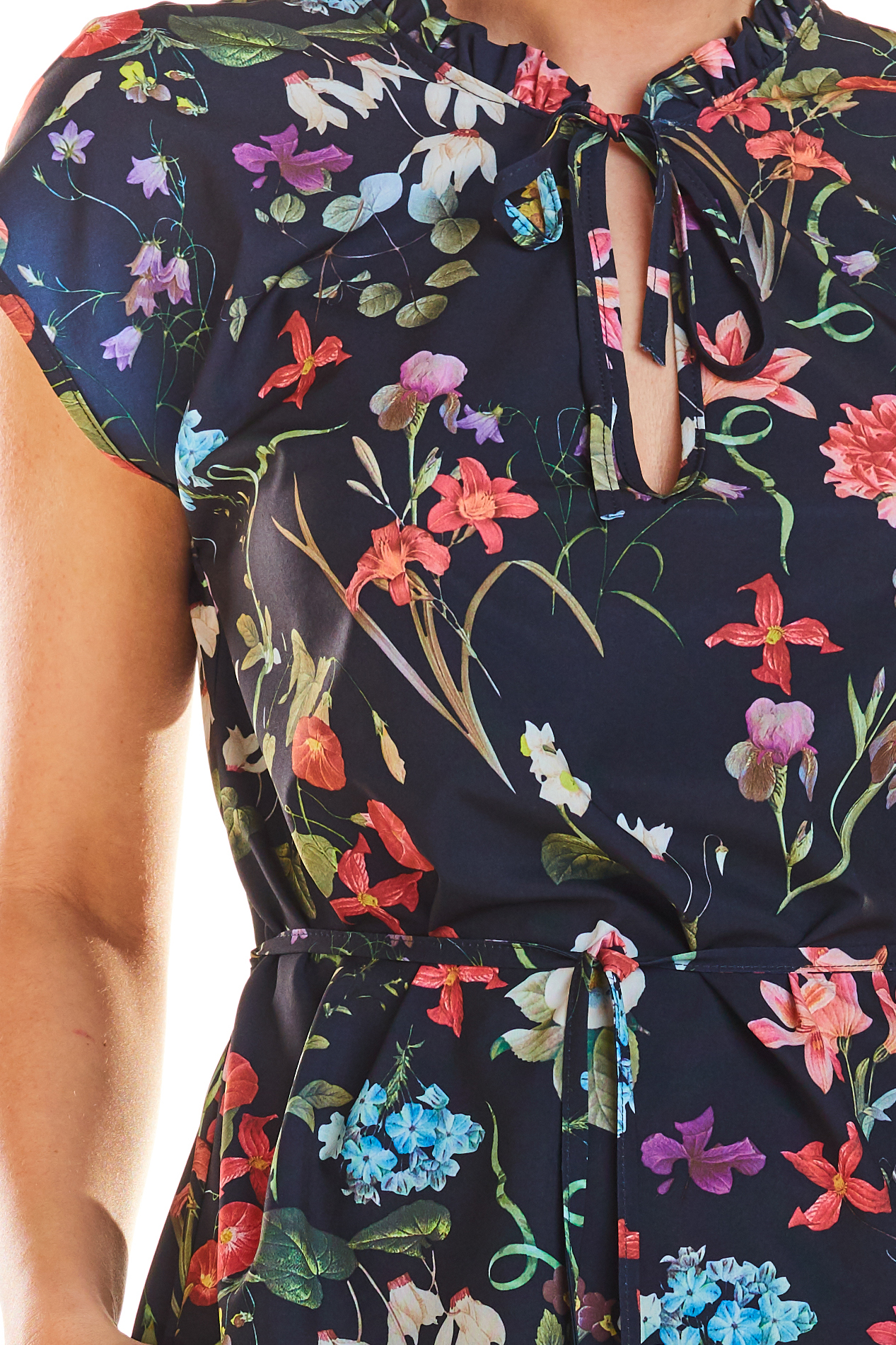 Infinite You Woman's Blouse M194 Navy Blue Flowers