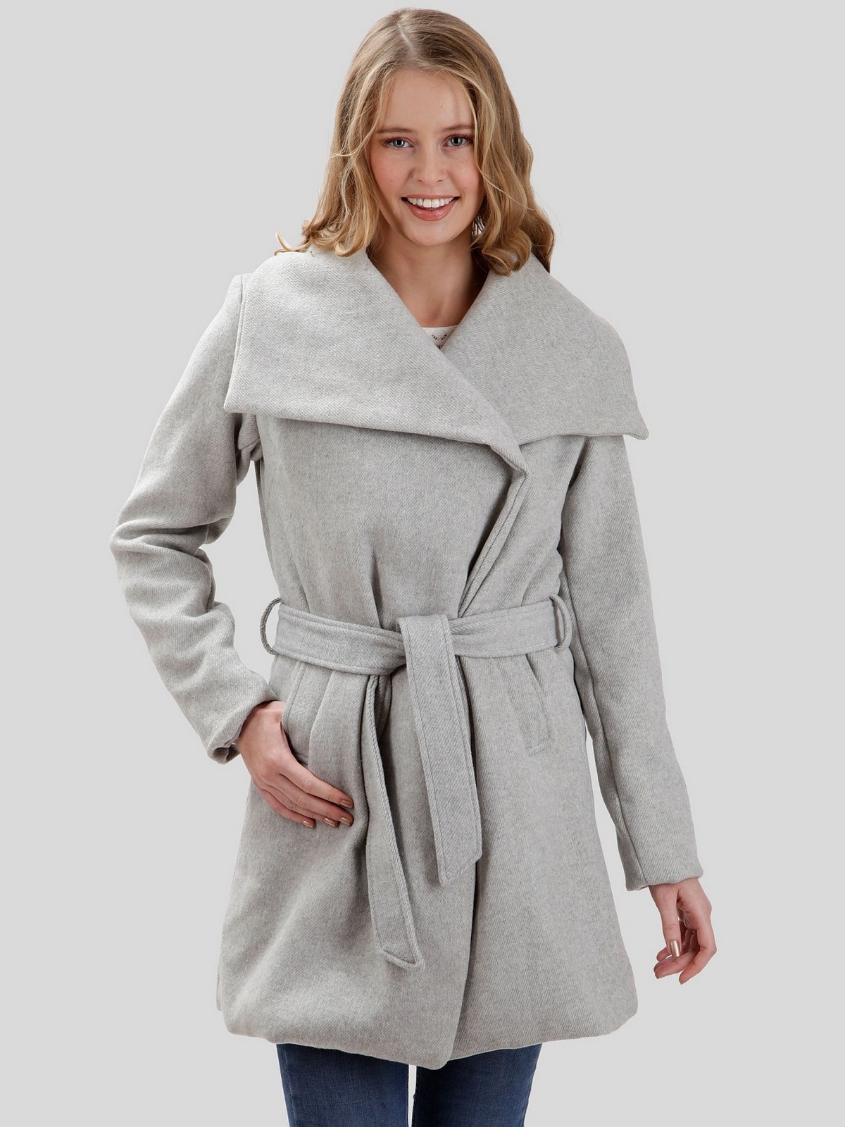 Дамско палто PERSO Classic