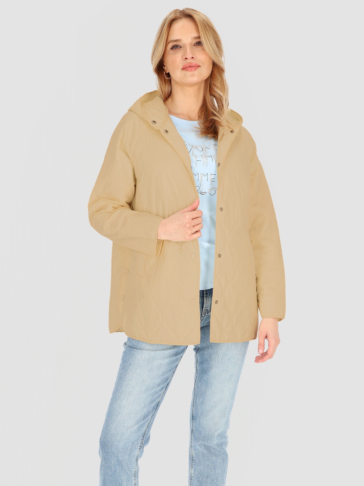 Дамско ватирано преходно яке с качулка