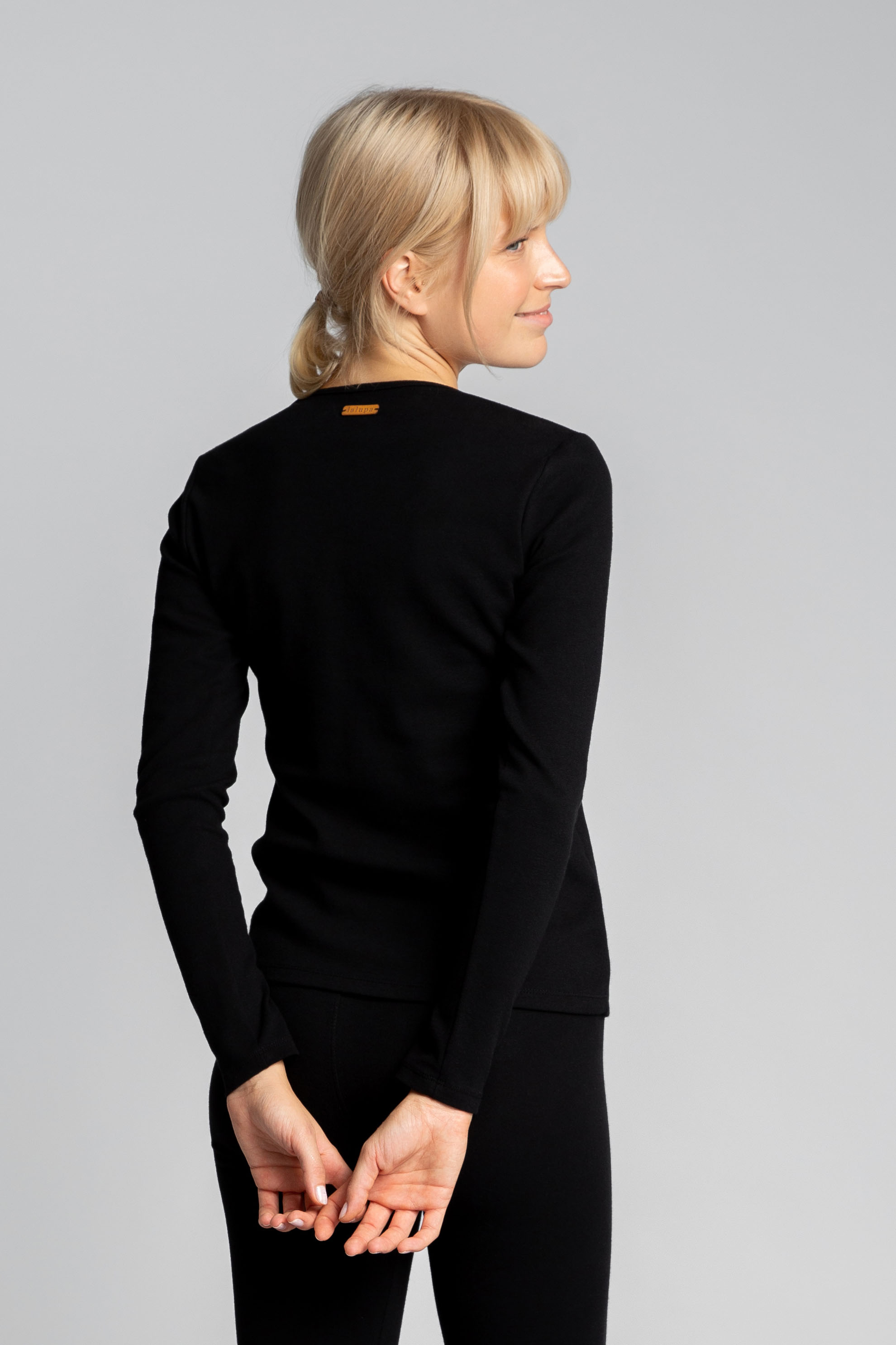 Bluza femeii LaLupa LA034