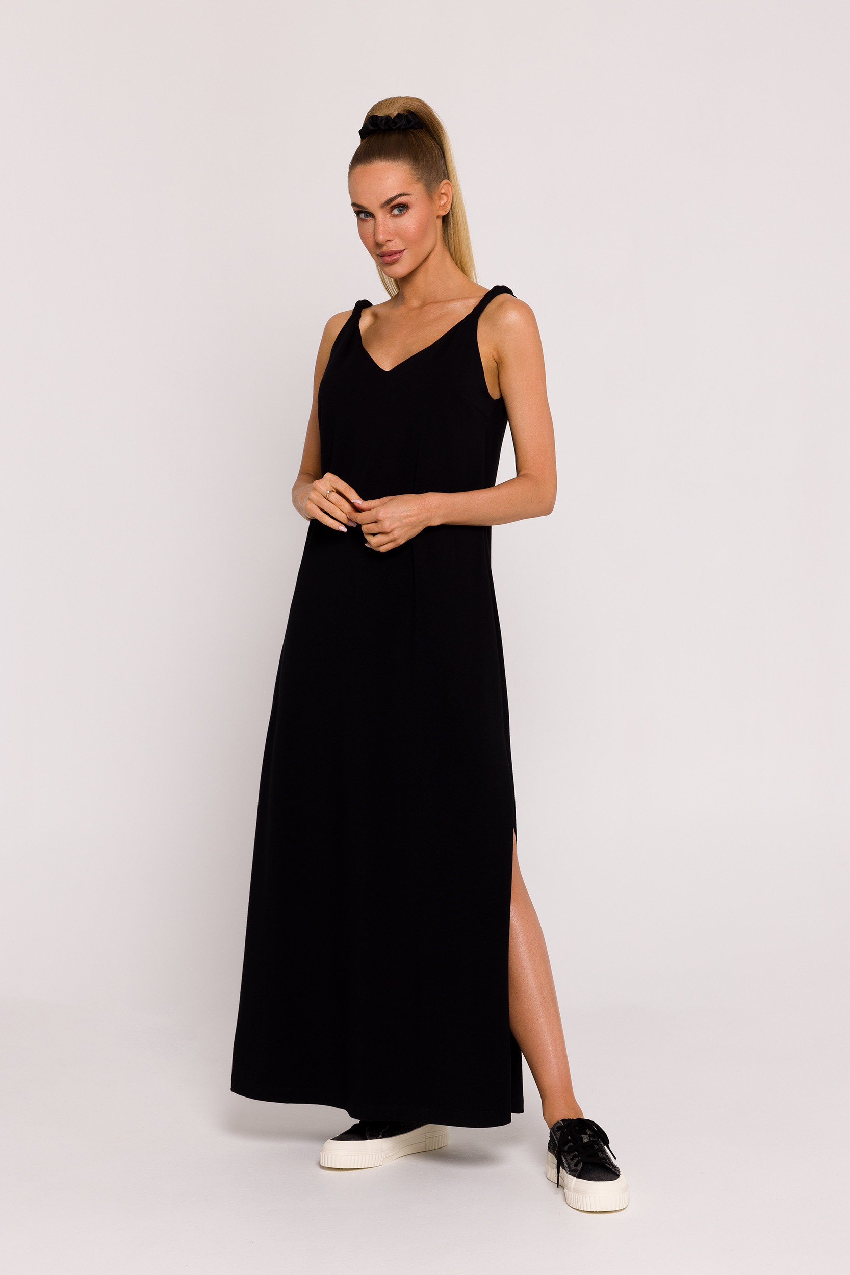 Made Of Emotion Woman's Deep V-neck maxi dress - black