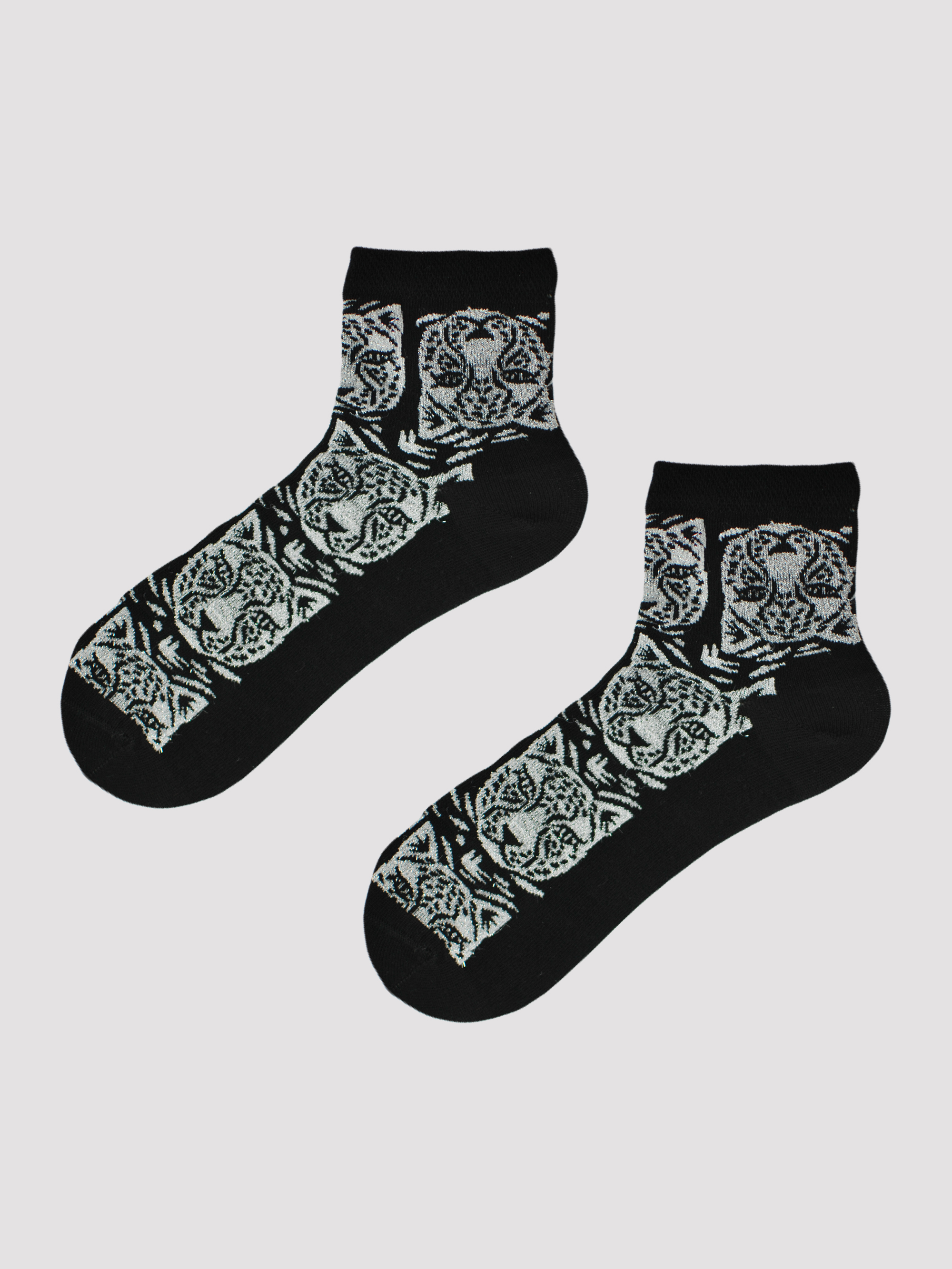 NOVITI Woman's Socks SB025-W-02