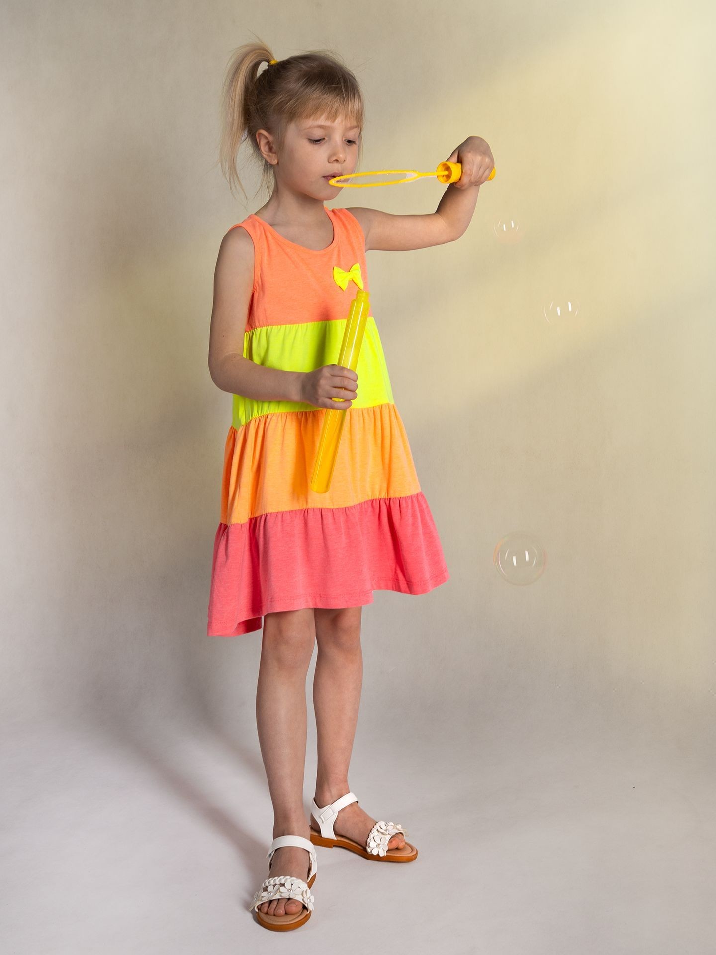 Levně Yoclub Kids's Sleeveless Summer Girls' Dress UDK-0009G-A300