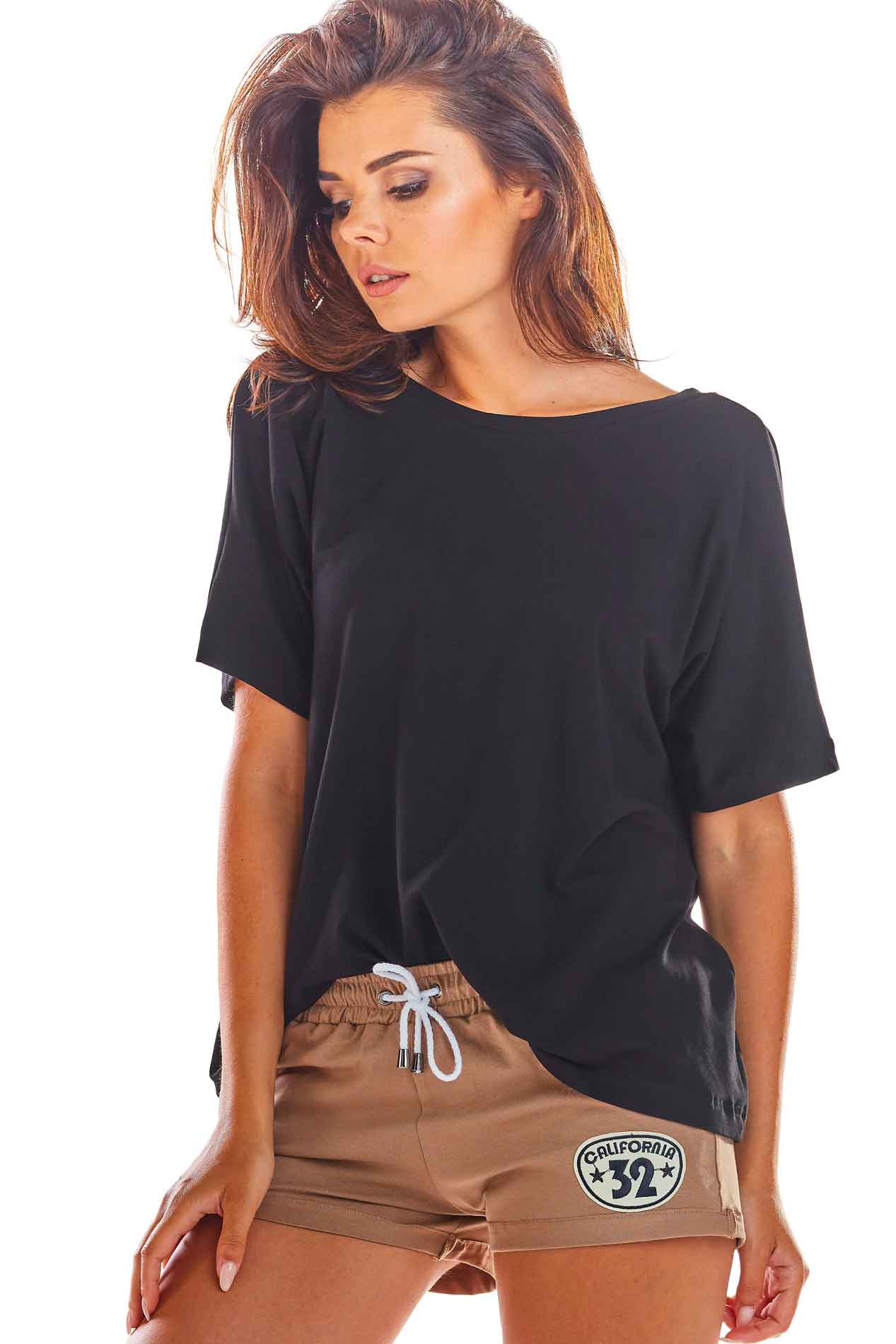 Pantaloni scurti de dama, Infinite You California