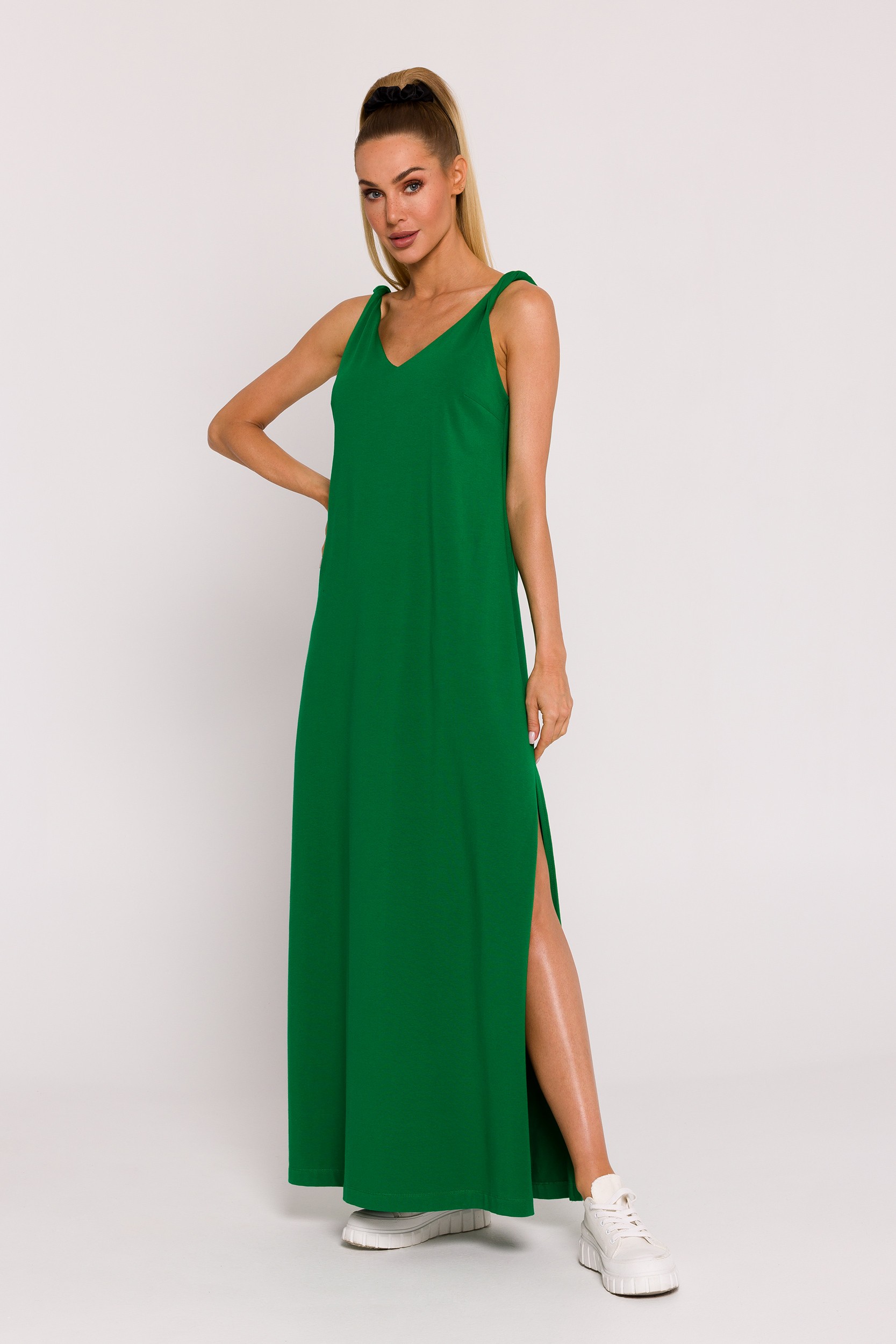 Made Of Emotion Woman's Deep V-neck maxi dress - green